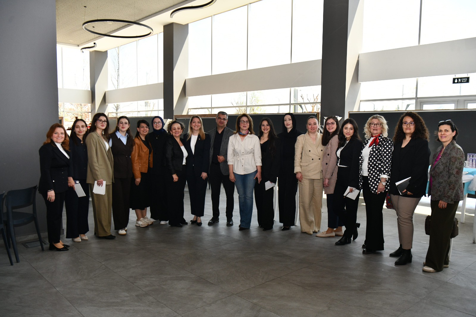 Kariyerini Keşfet Mentör-Menti Programı’nın Kapanış Etkinliği 15