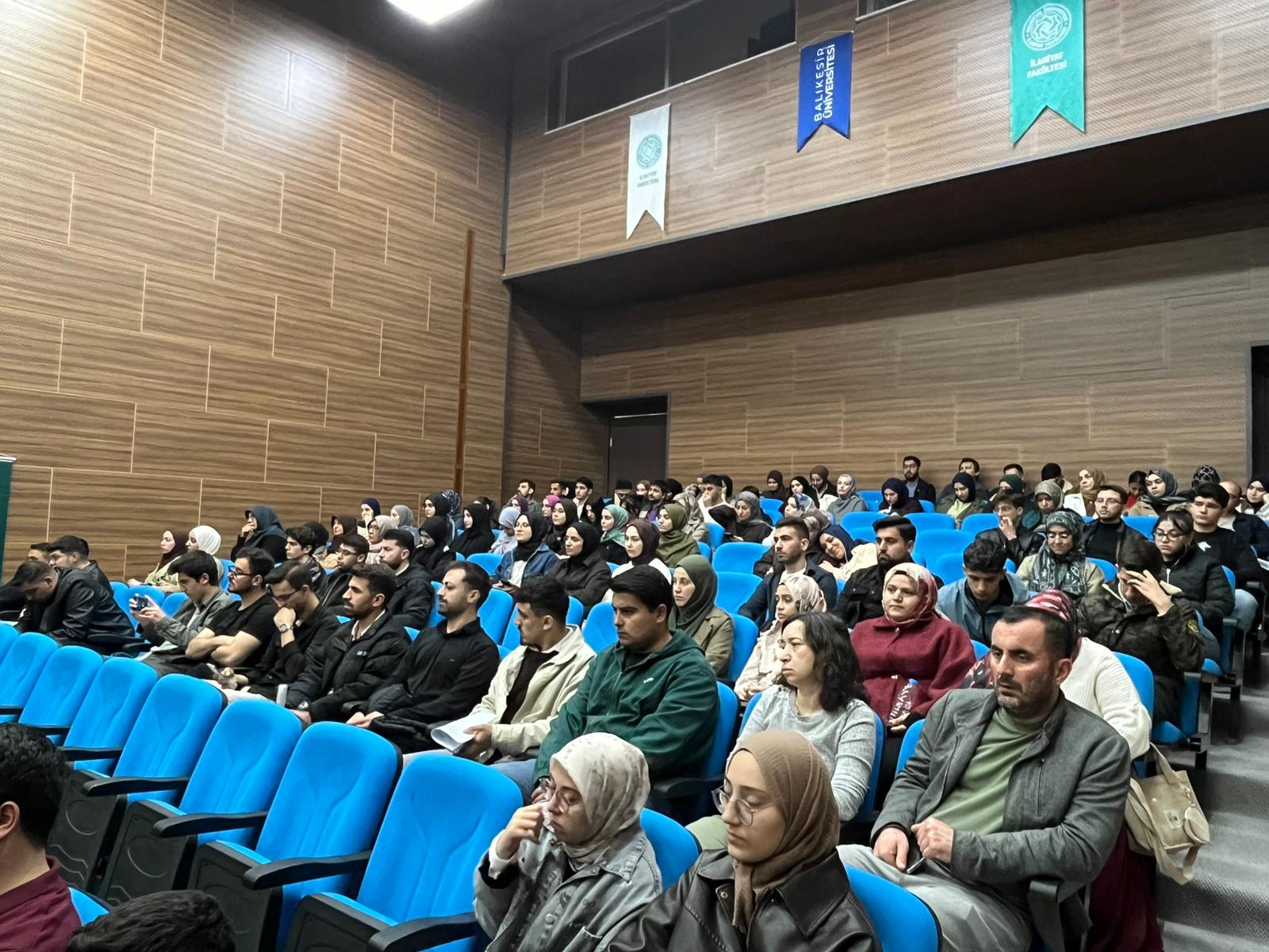Fakültemizde Engellilik Üzerine: Hayat, Aile ve İnanç paneli gerçekleştirildi 6