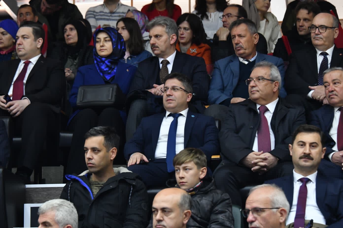 Rektör Oğurlu, 23 Nisan Ulusal Egemenlik ve Çocuk Bayramı Kutlama Programına Katıldı  7