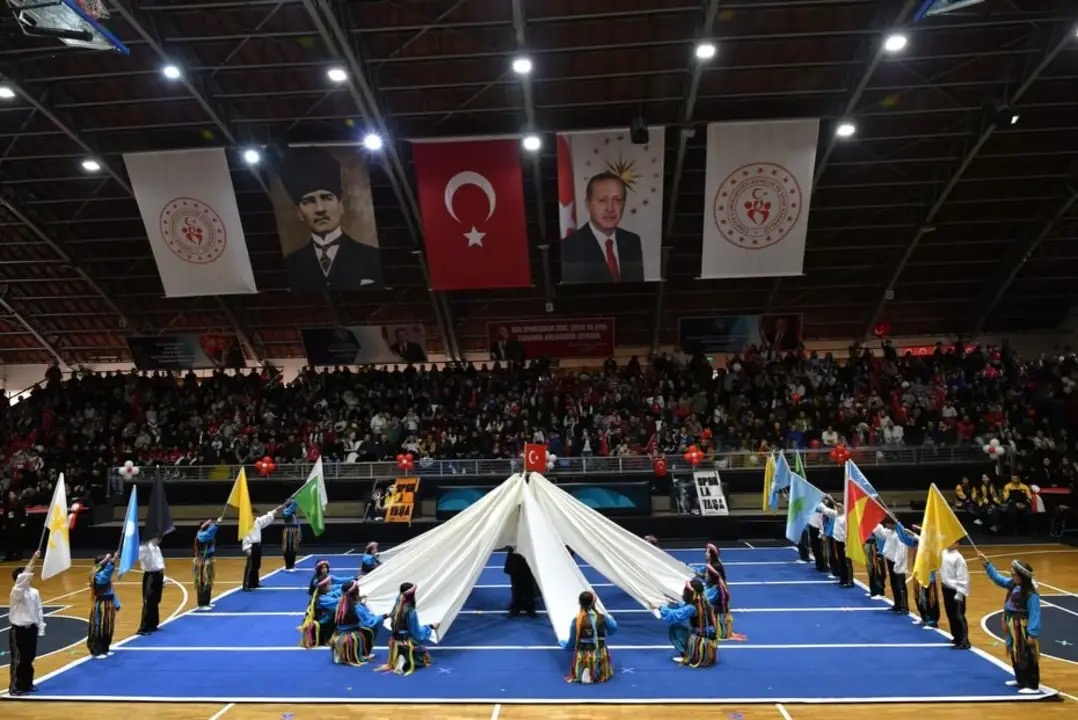 Rektör Oğurlu, 23 Nisan Ulusal Egemenlik ve Çocuk Bayramı Kutlama Programına Katıldı  5