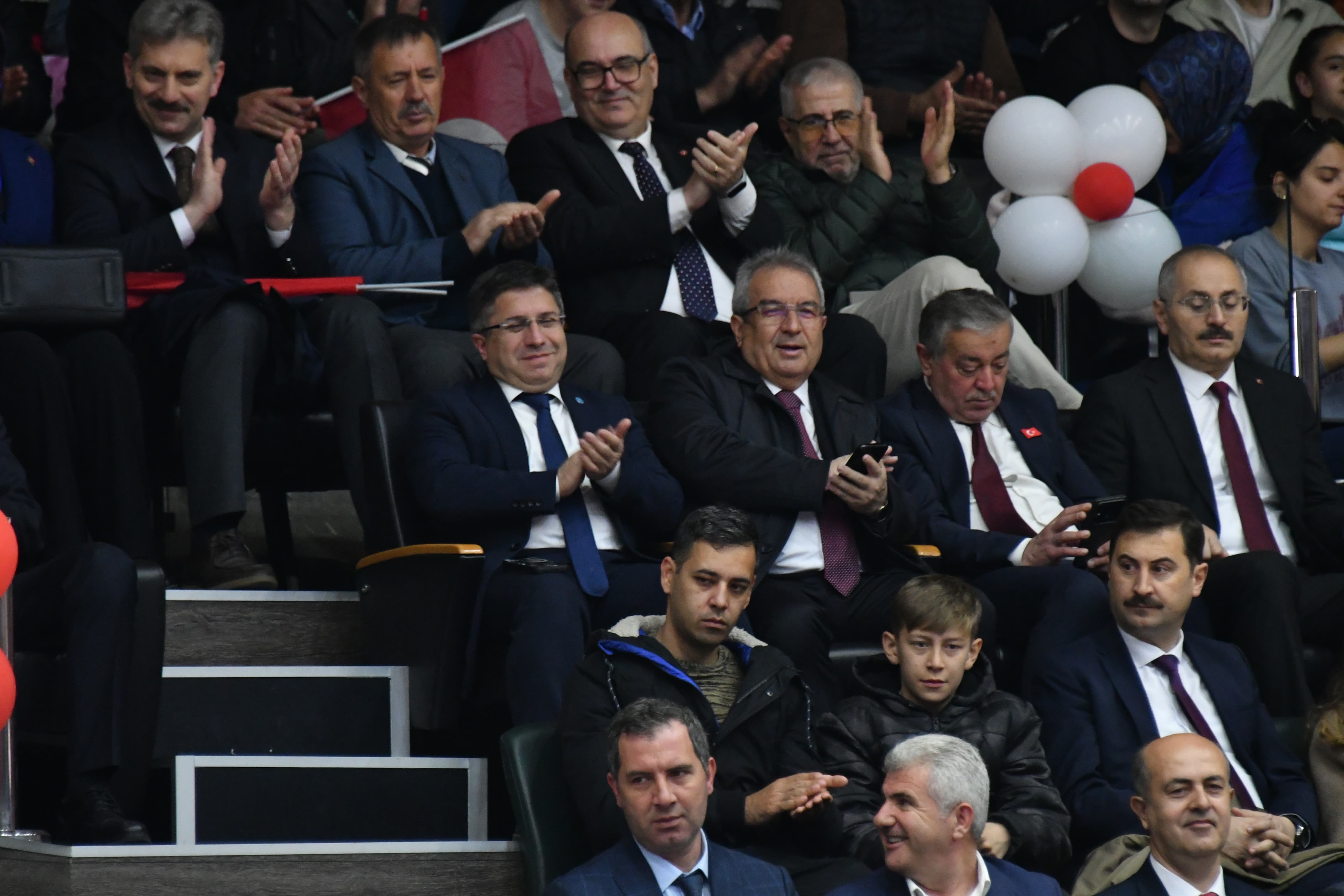 Rektör Oğurlu, 23 Nisan Ulusal Egemenlik ve Çocuk Bayramı Kutlama Programına Katıldı  2