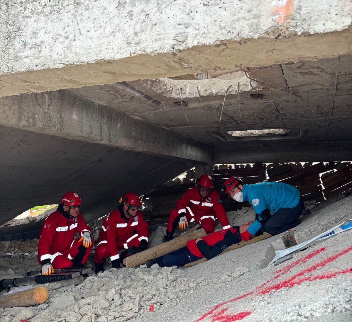 BAÜN’lü Hemşirelik Öğrencilerine Gerçeğini Aratmayan Afet ve Acil Müdahale Eğitimi 7