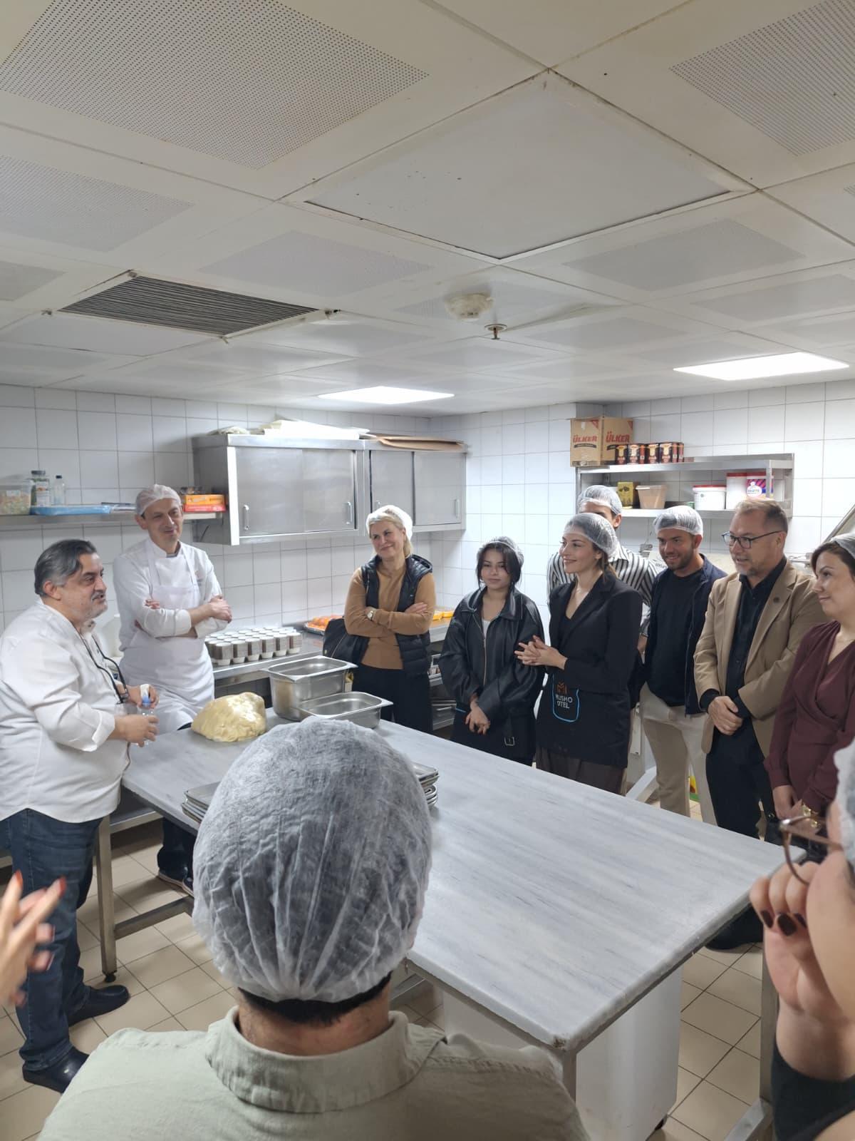BAÜN. Ayvalık Meslek Yüksekokulu Öğrencilerinden Sektöre Yakın ve Keyifli Deneyim: Musho Otel'de Uygulamalı Eğitim 5