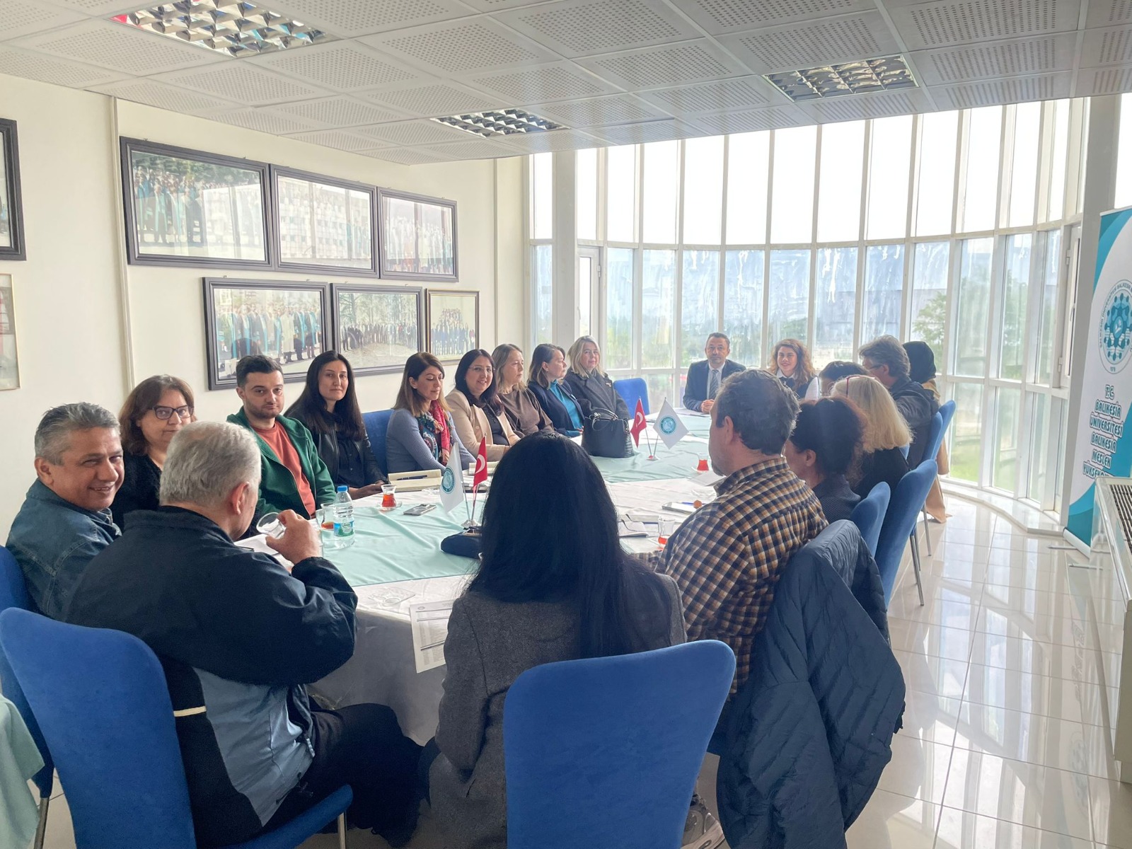 Balıkesir MYO'da Eğitim-Öğretim Süreçlerinin Geliştirilmesi ve Kurumsal İş Birliklerinin Güçlendirilmesi Amacıyla Önemli Bir Toplantı Gerçekleştirildi