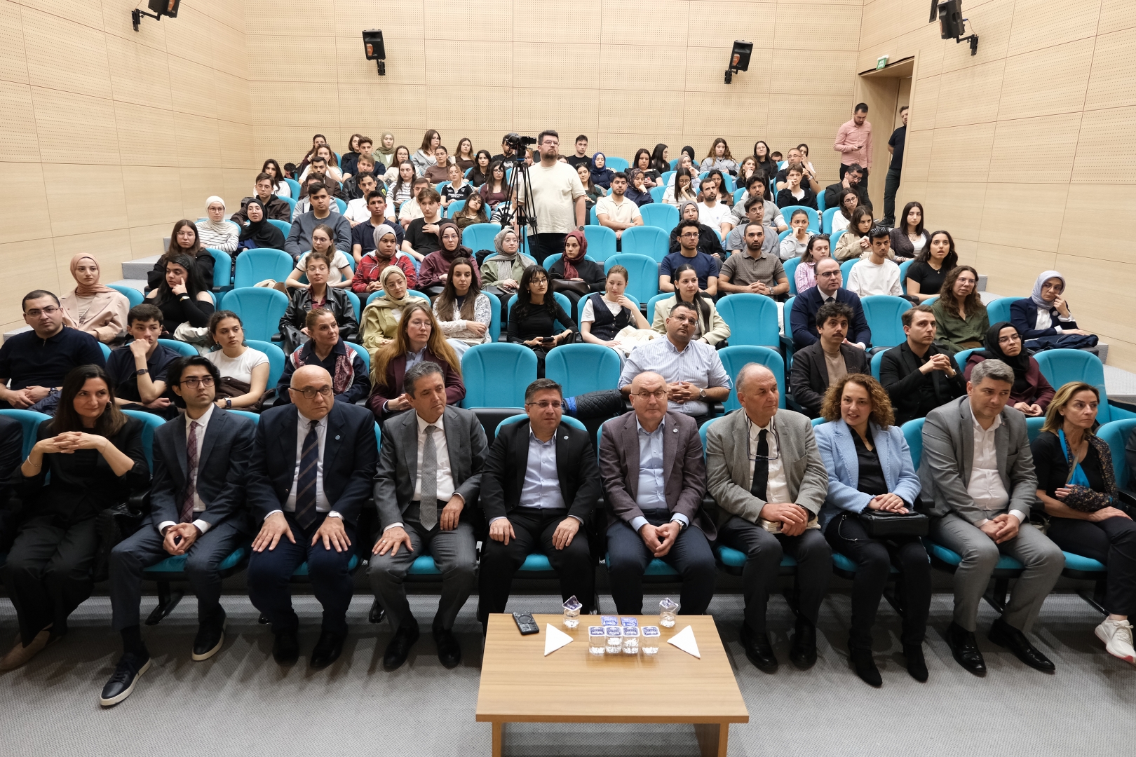 Roma'dan Günümüze Hukukun İzleri BAÜN'de Masaya Yatırıldı 6