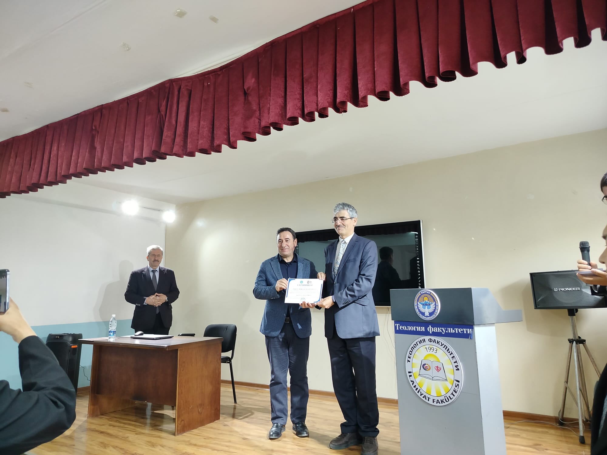 Oş Devlet Üniversitesi İlahiyat Fakültesine Ziyaret ve Sunum Yapıldı
