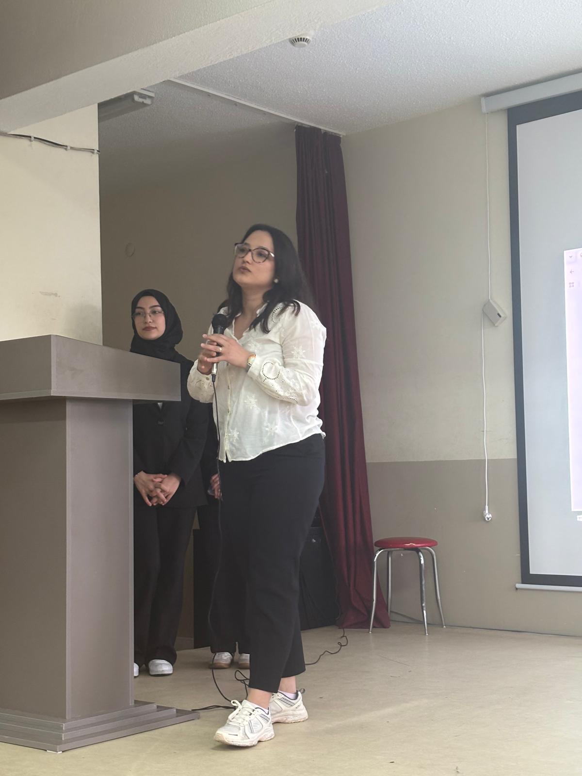 Üniversite Öğrencisi Gözüyle Üniversite Hayatı Kapsamında Bigadiç Mesleki ve Teknik Anadolu Lisesine Ziyaret 7
