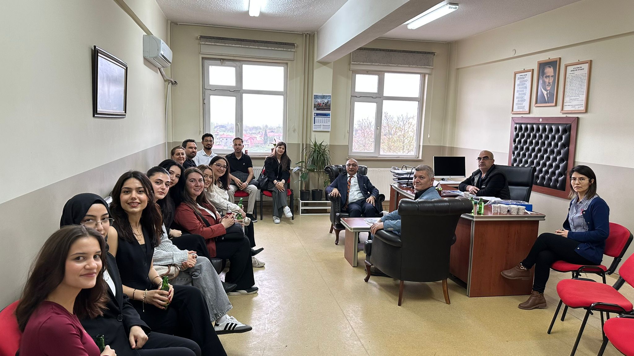 Üniversite Öğrencisi Gözüyle Üniversite Hayatı Kapsamında Bigadiç Mesleki ve Teknik Anadolu Lisesine Ziyaret 5