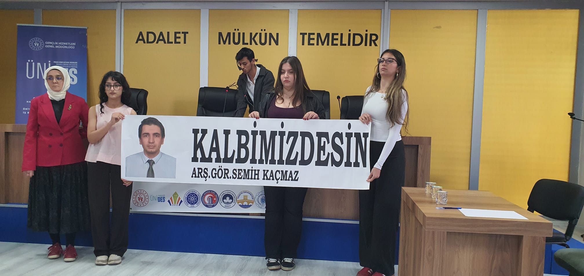 Münazara Yarışması