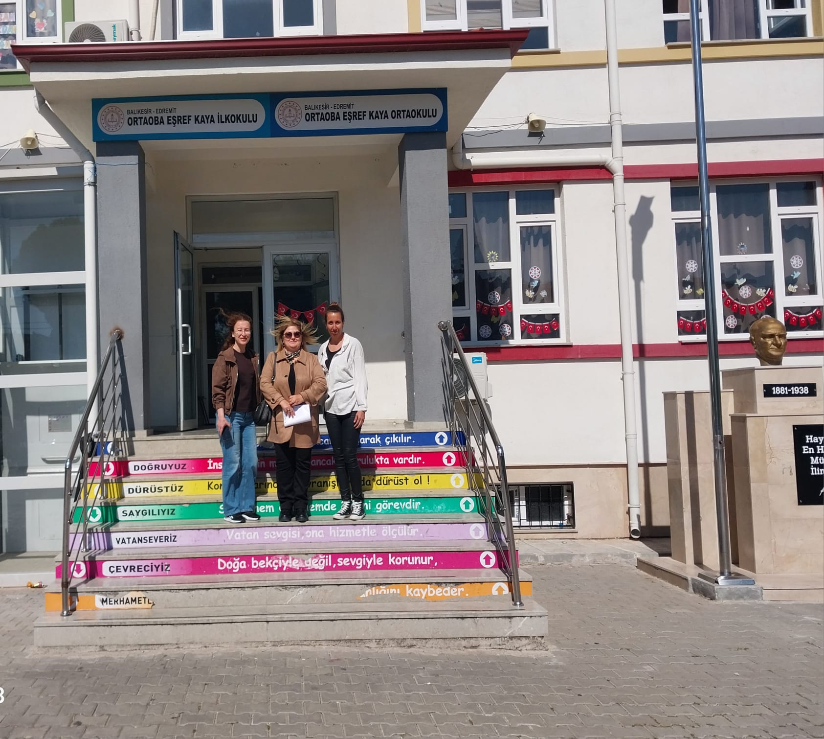 Meaningful Social Responsibility Project by Edremit Vocational School Computer Programming Students: Book Donation to a Village School 2