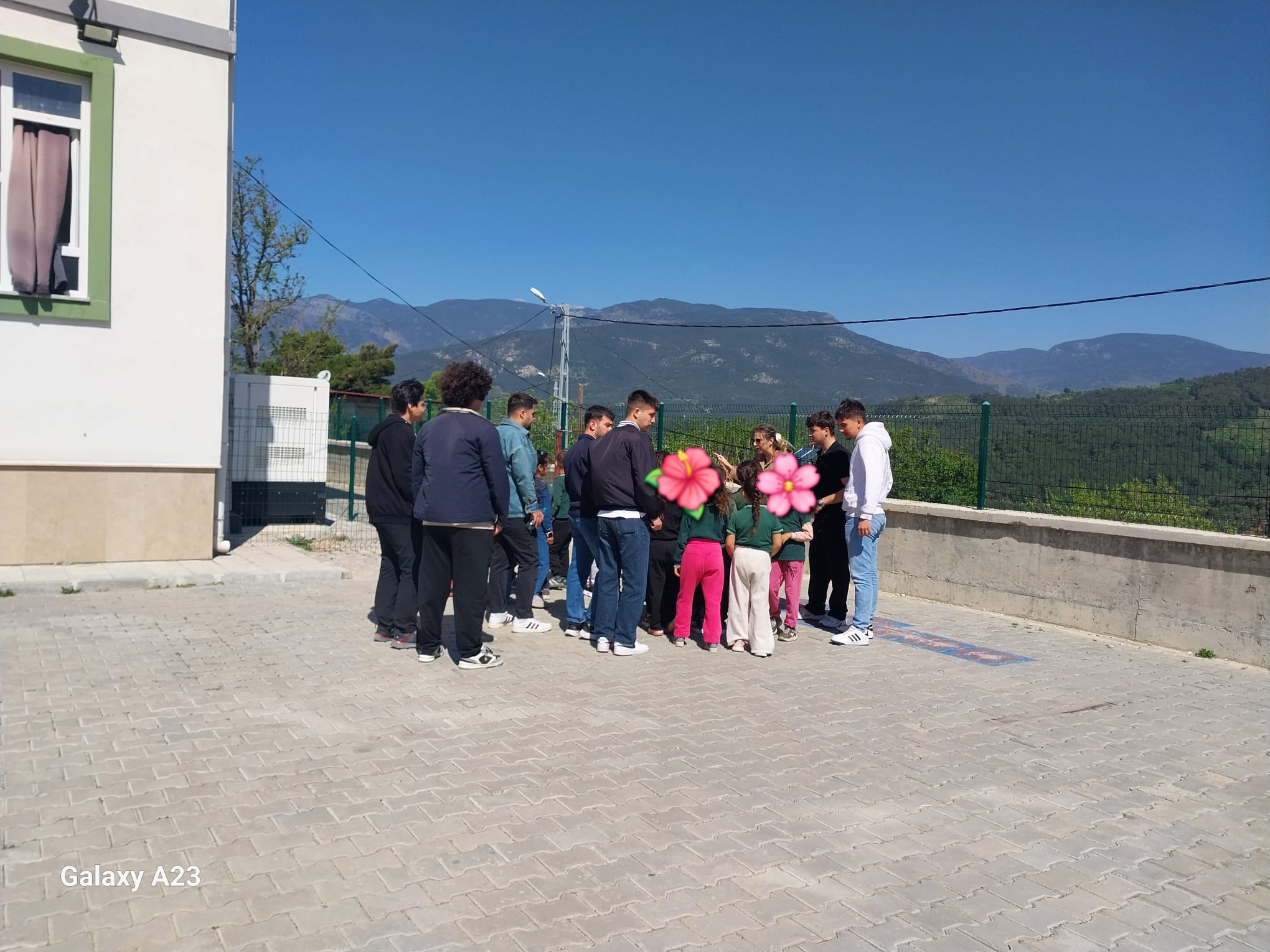 Meaningful Social Responsibility Project by Edremit Vocational School Computer Programming Students: Book Donation to a Village School 4