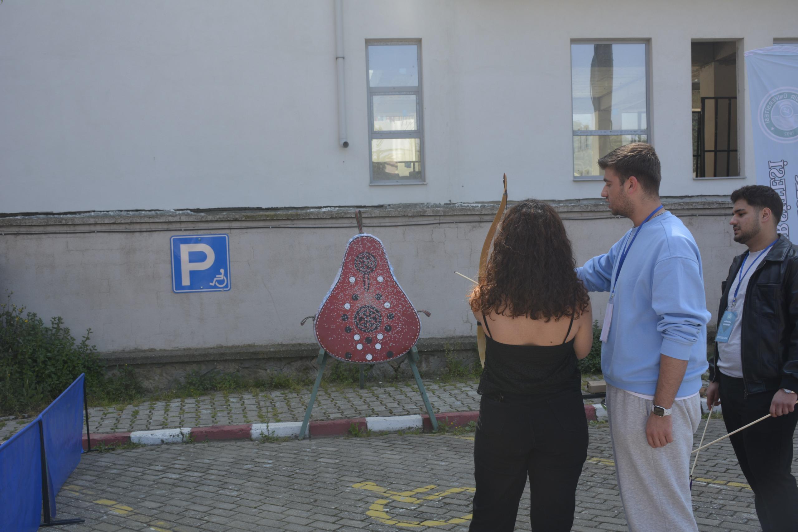 Bigadiç Meslek Yüksekokulunda Kültür, Sanat ve Spor Festivali Gerçekleştirildi 11