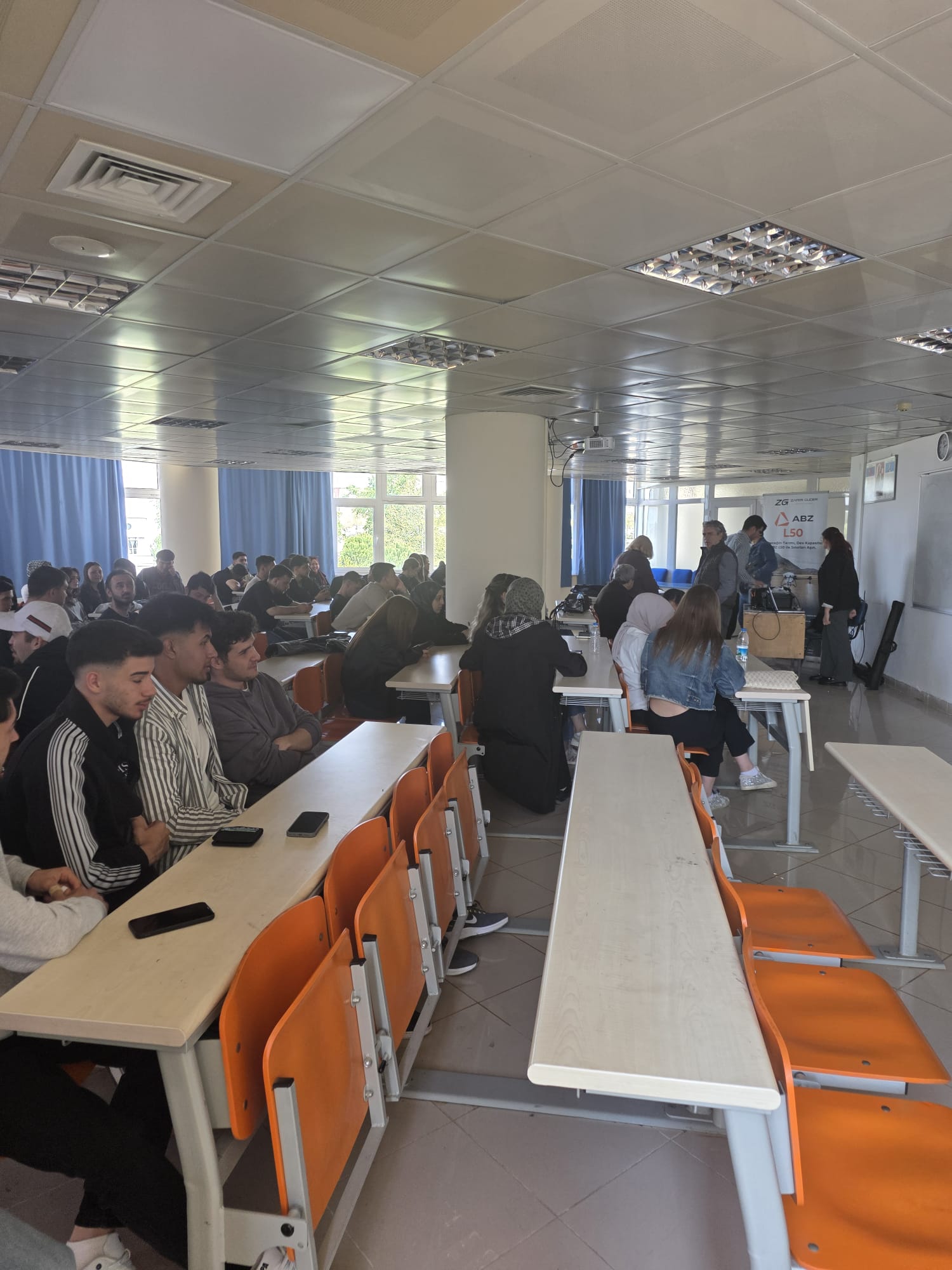 DRON TEKNOLOJİSİ ve SEKTÖRDE KULLANIMI ETKİNLİĞİ 4
