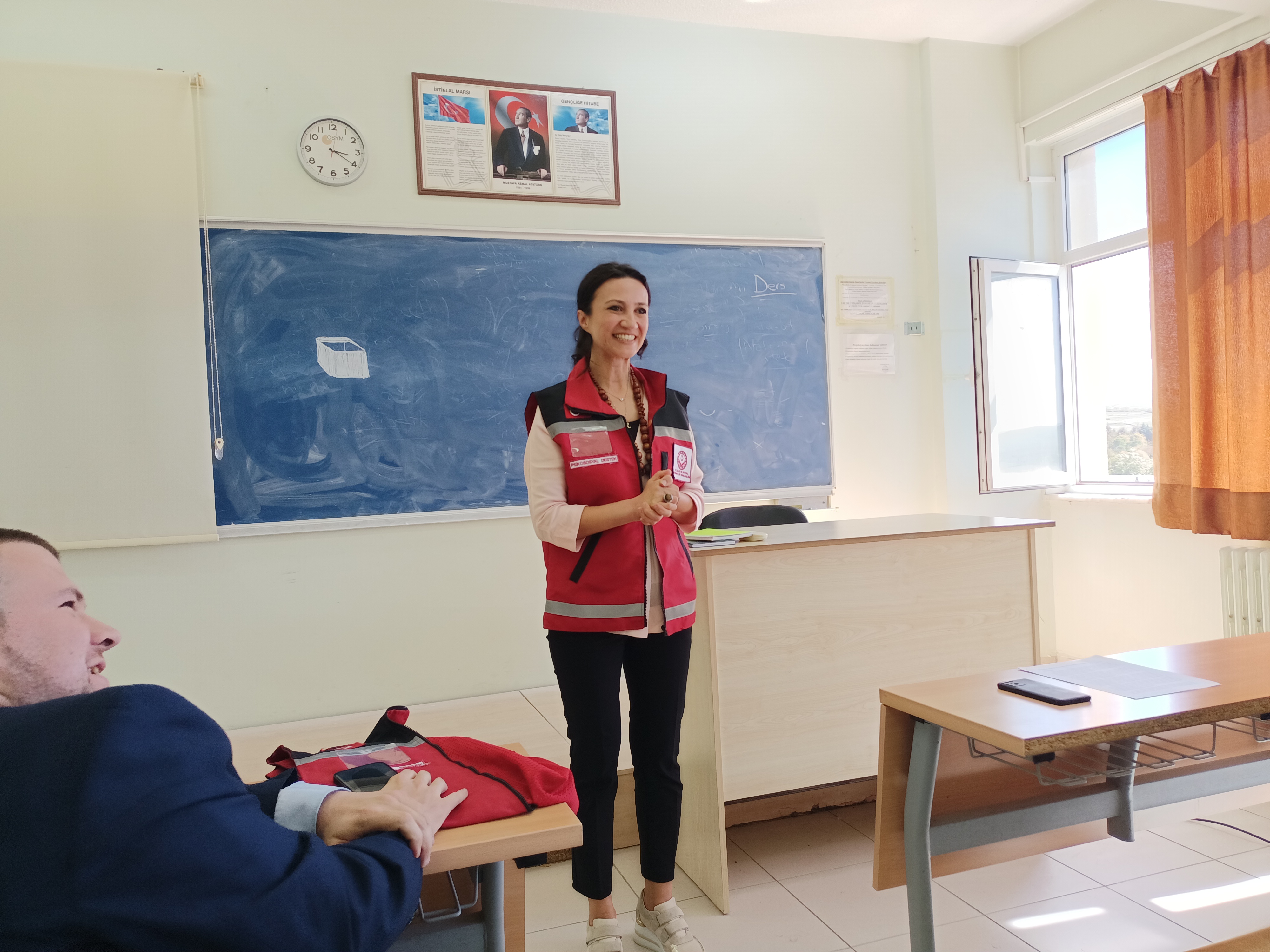 Balıkesir Aile ve Sosyal Hizmetler İl Müdürlüğü Personeli Tarafından Öğrencilerimize Eğitim Verildi 3