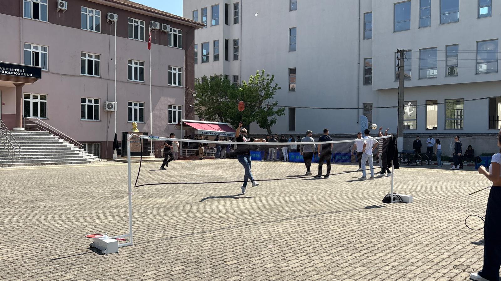 Balıkesir Üniversitesi "Kültür, Sanat ve Spor Festivali 2026" Yüksekokulumuzda 8
