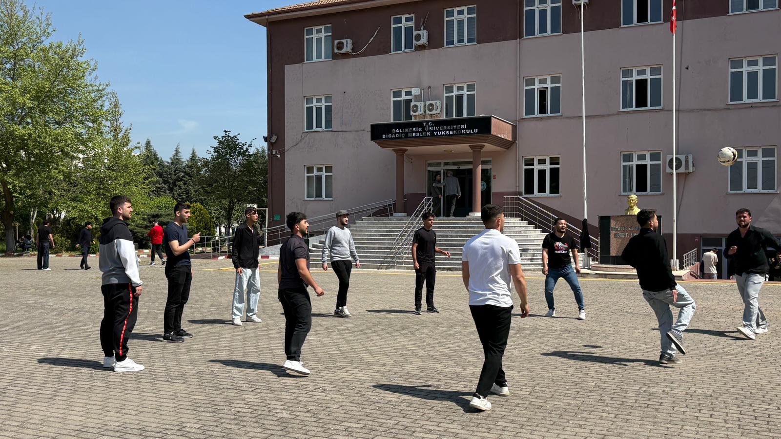 Balıkesir Üniversitesi "Kültür, Sanat ve Spor Festivali 2026" Yüksekokulumuzda 16