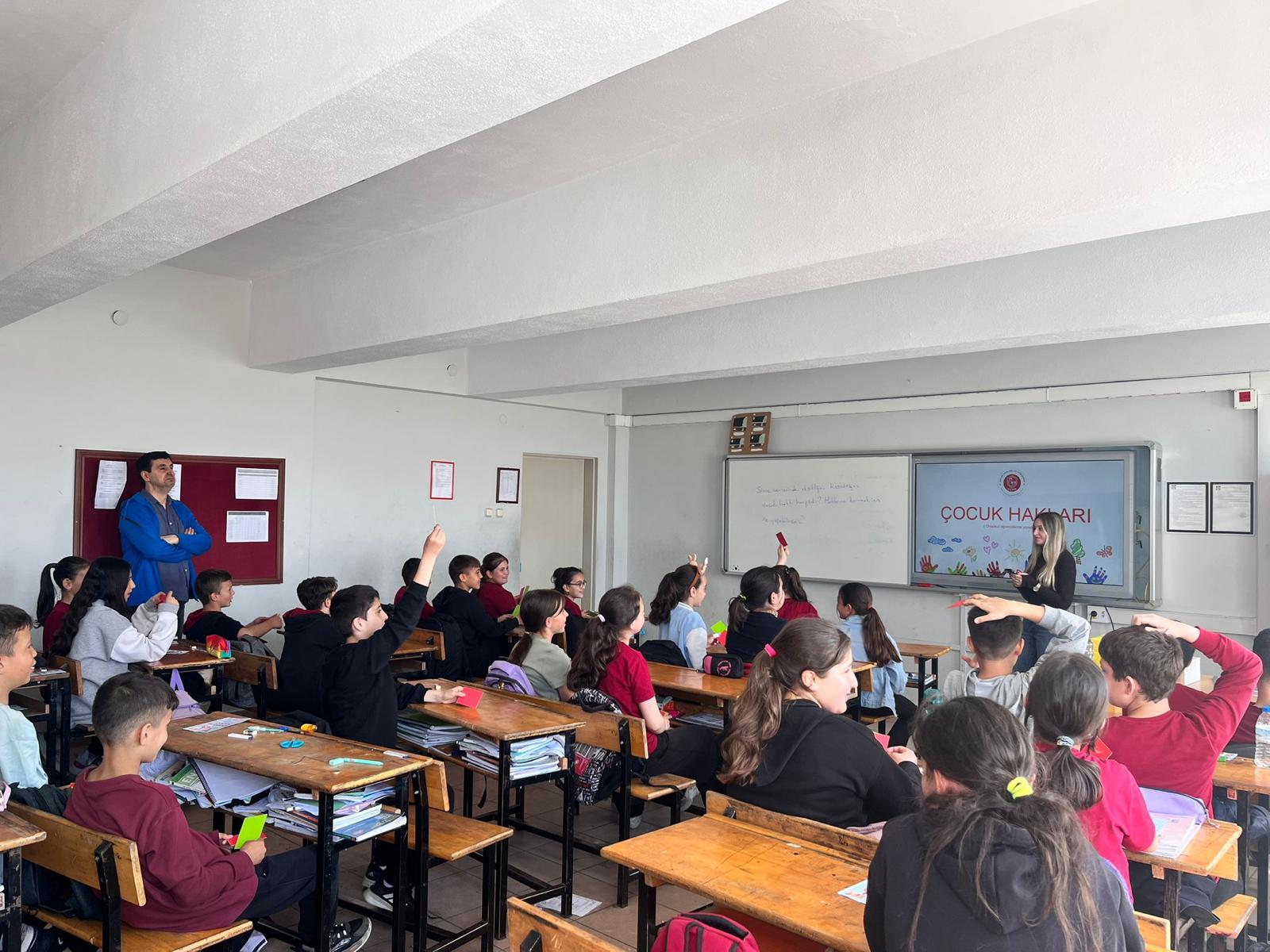 Çocuk Hakları ve Diplomasi Topluluğu ÜNİDES Projesi 2