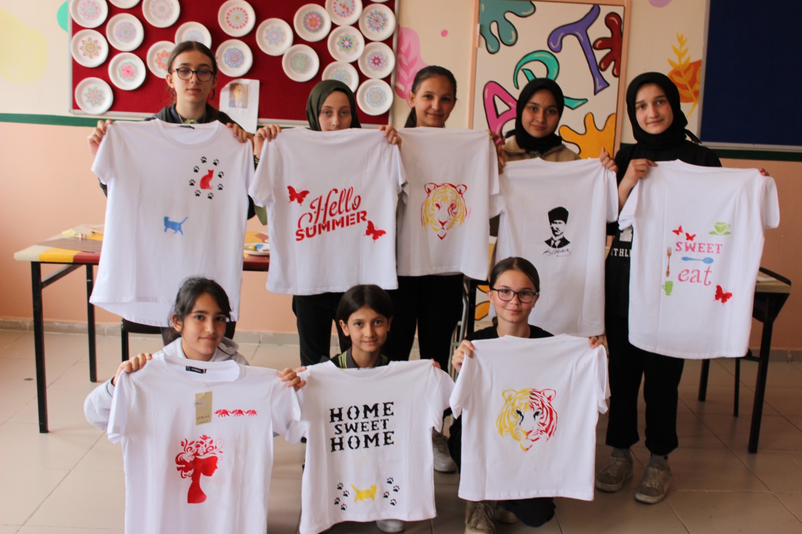 Dursunbey MYO'dan Minik Yüreklere Renkli Dokunuş: 23 Nisan Sosyal Sorumluluk Etkinliği 4