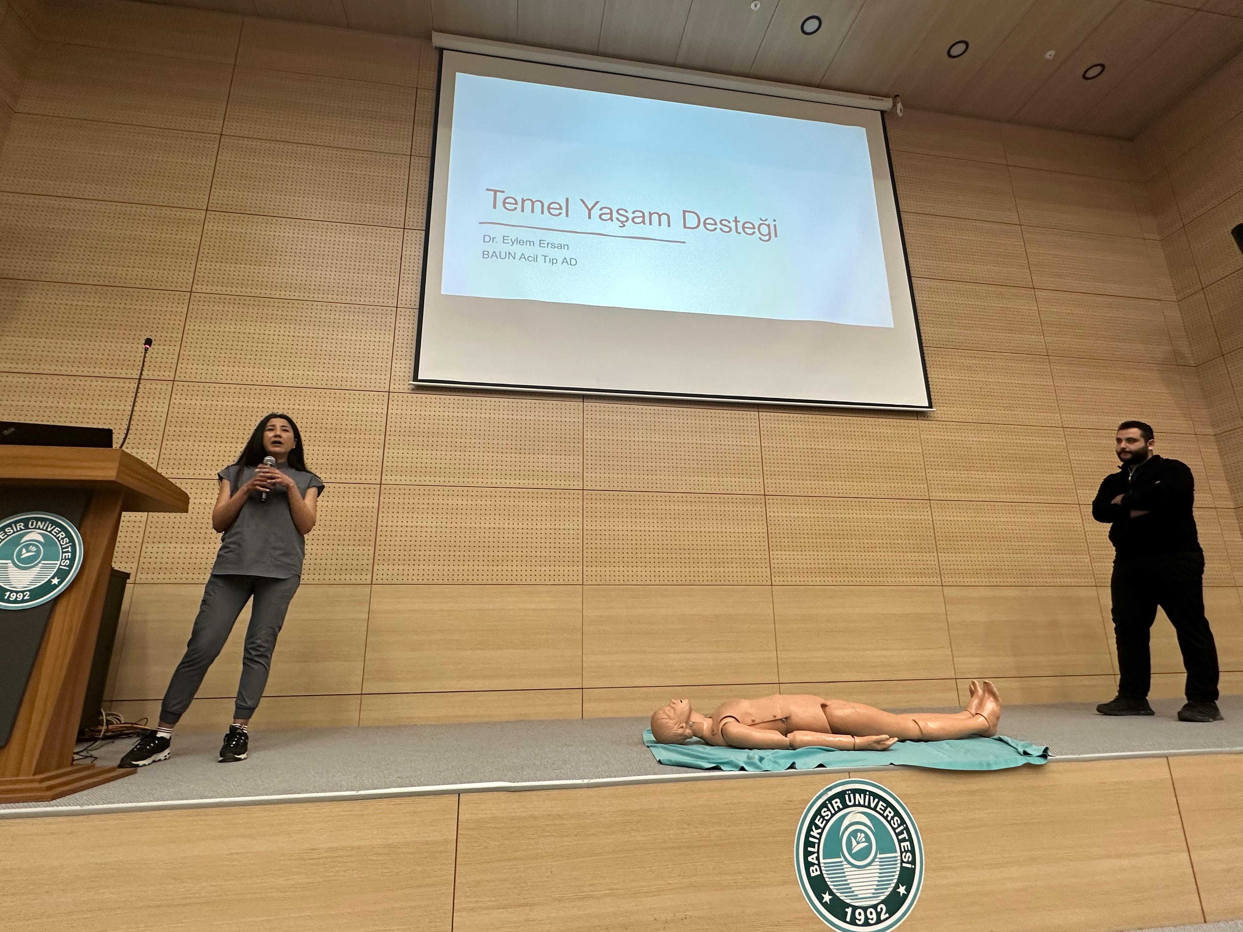 Üniversitemiz Personeline Verilen Temel İlk Yardım Eğitimleri Tamamlandı