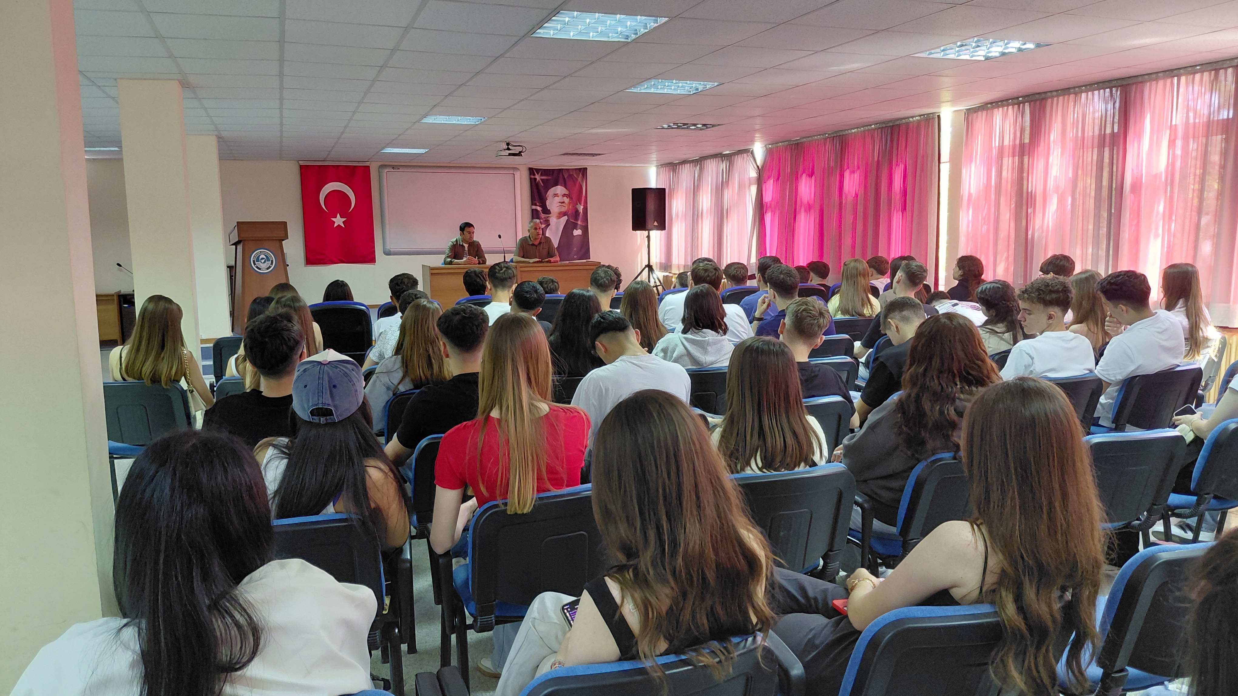 Bursa Mustafa Kemal Paşa Sedat Karan Anadolu Lisesi öğrencileri, Meslek Yüksekokulumuzu ziyaret etti. 2