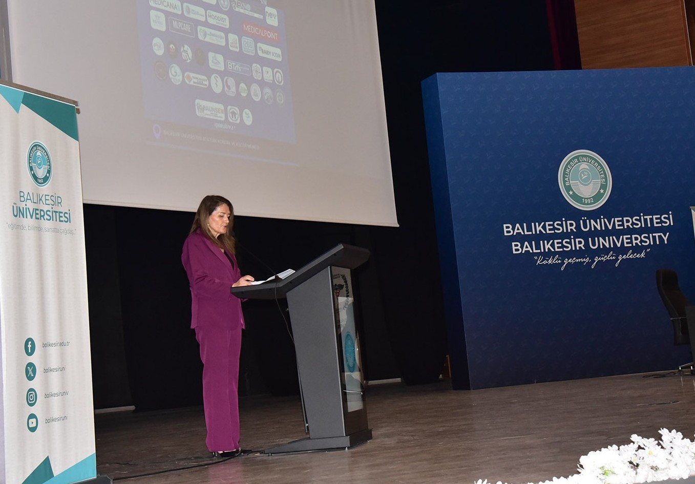 BAÜN’de “Sağlıkta Kariyer ve İstihdam Fuarı” Yoğun Katılımla Gerçekleştirildi 4