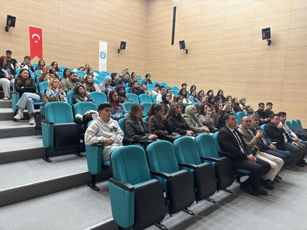 Pet Kuaförlüğü Eğitimi: Tanıtım ve Sektörel Bakış eğitimi başarıyla tamamlandı. 12