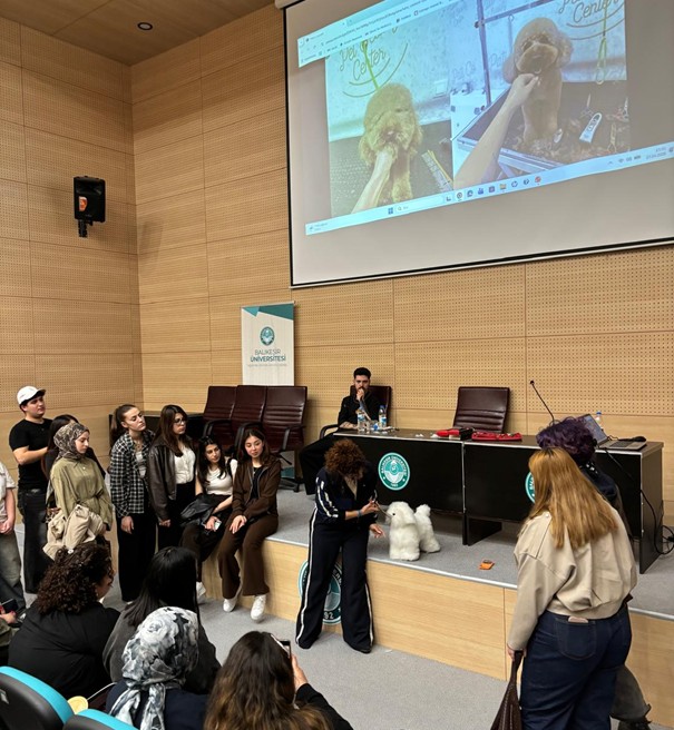 Pet Kuaförlüğü Eğitimi: Tanıtım ve Sektörel Bakış eğitimi başarıyla tamamlandı.