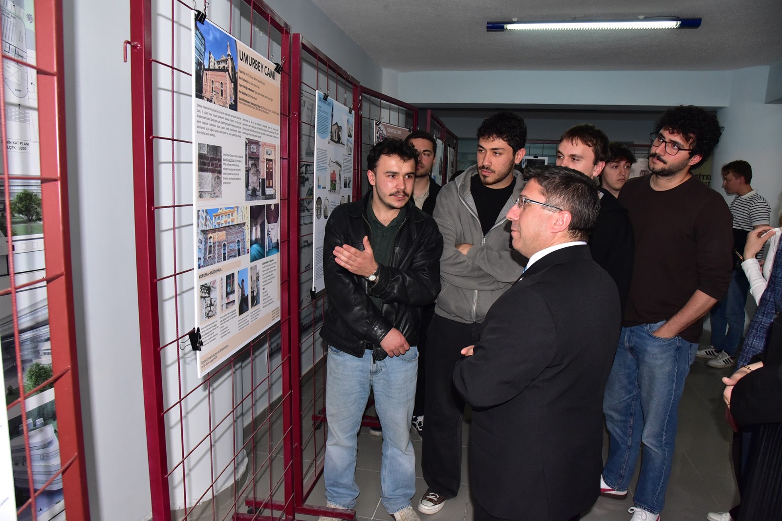 BAÜN Mimarlık Fakültesinde Şehrin Hafızasına Işık Tutan Sergi 5