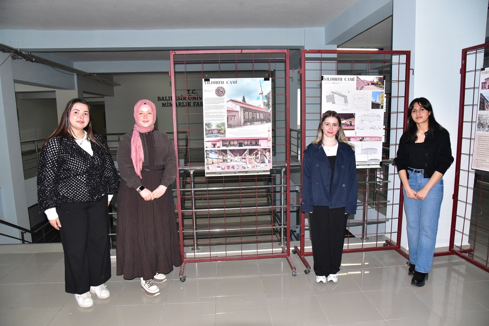BAÜN Mimarlık Fakültesinde Şehrin Hafızasına Işık Tutan Sergi 11