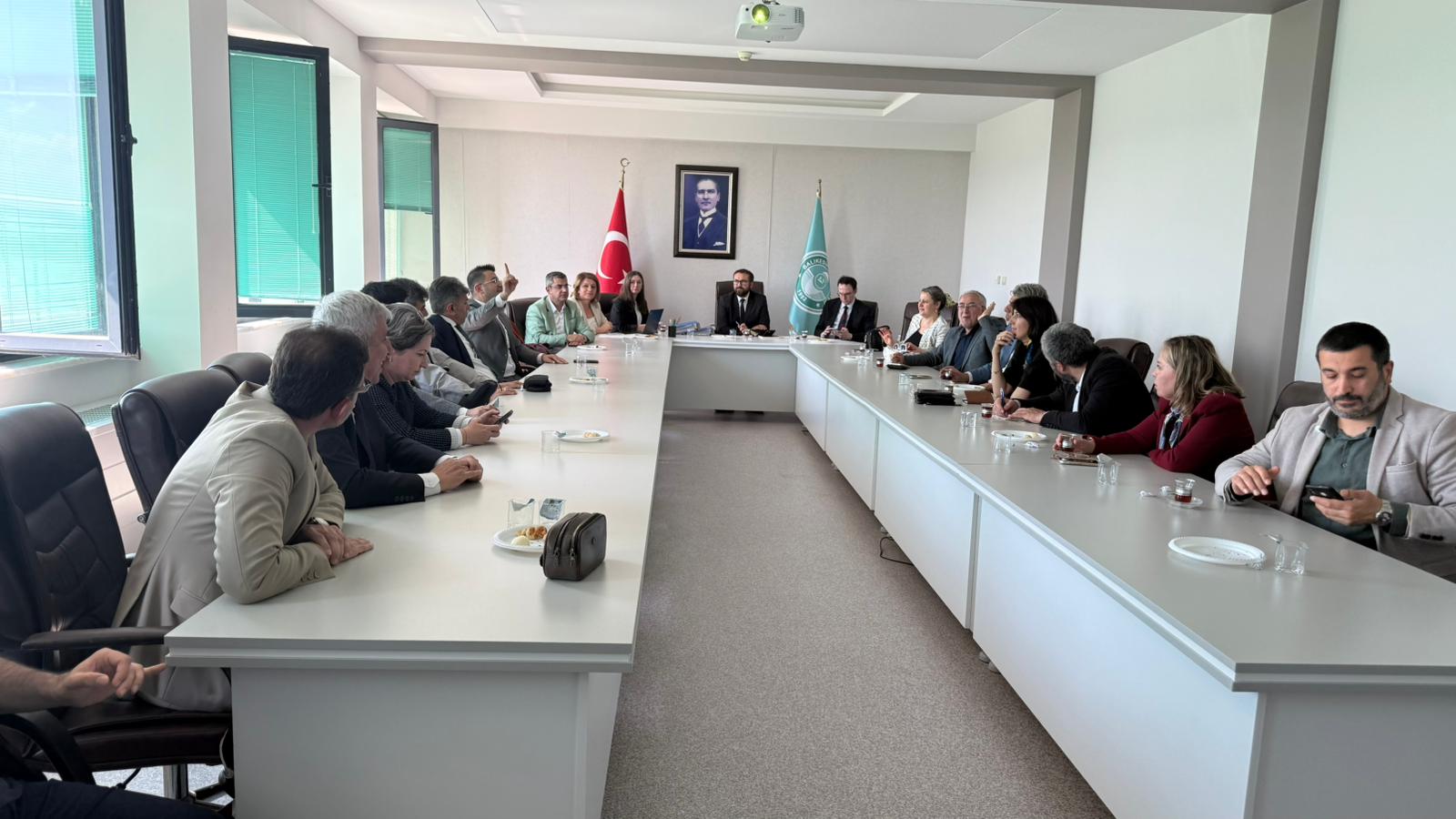 Enstitü Kurulumuz 2026 yılının ilk toplantısında bir araya geldi
