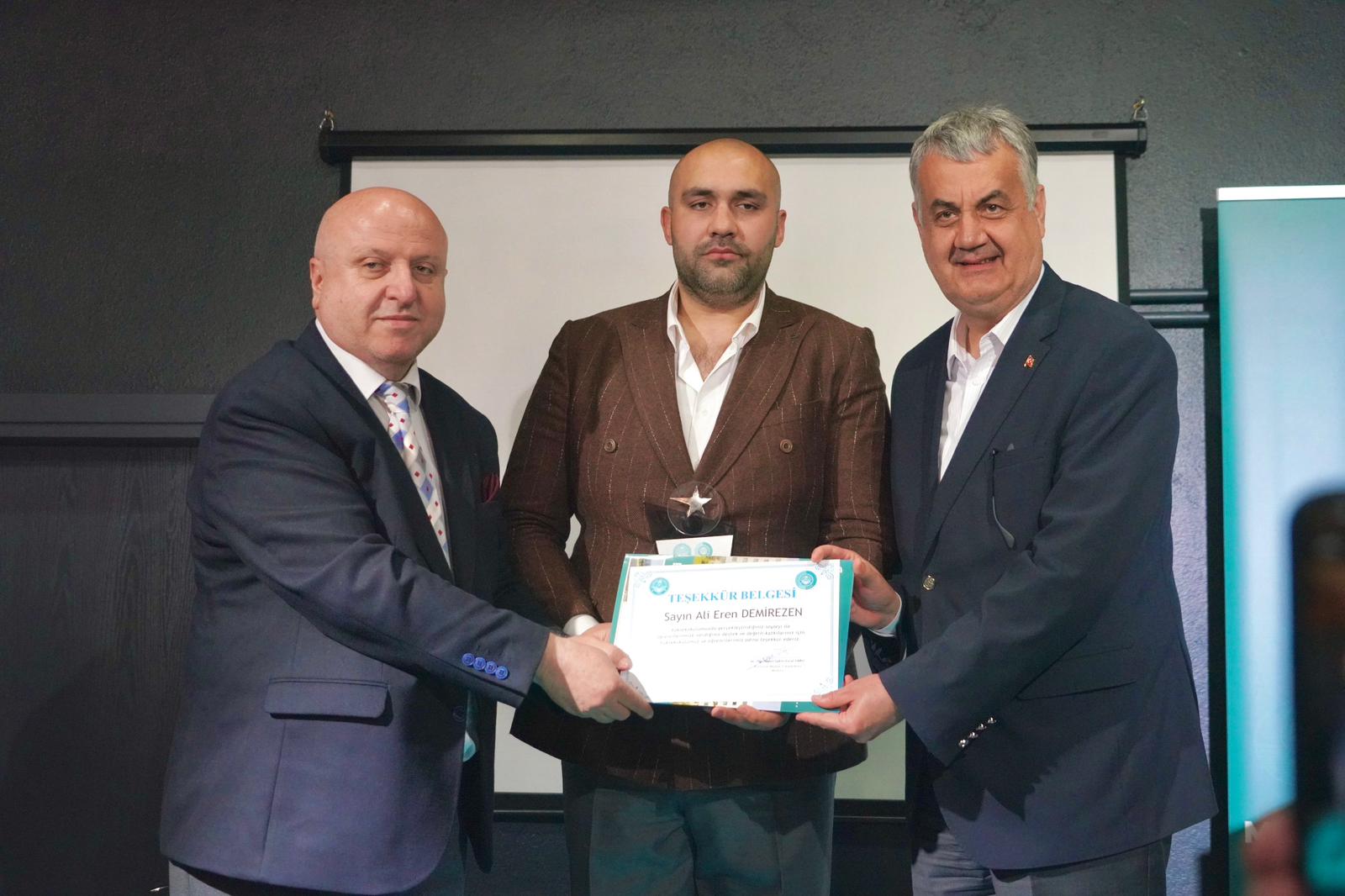Şampiyon Milli Boksörümüz Altınoluk MYO’da 4