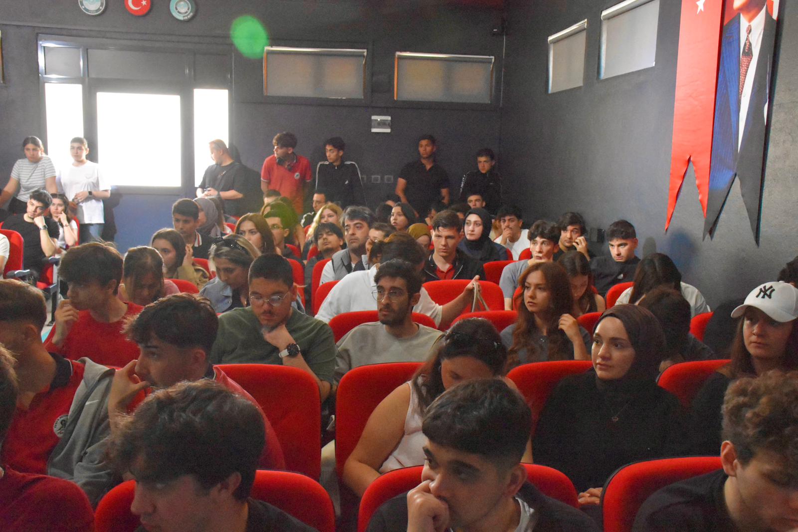 Şampiyon Milli Boksörümüz Altınoluk MYO’da 7