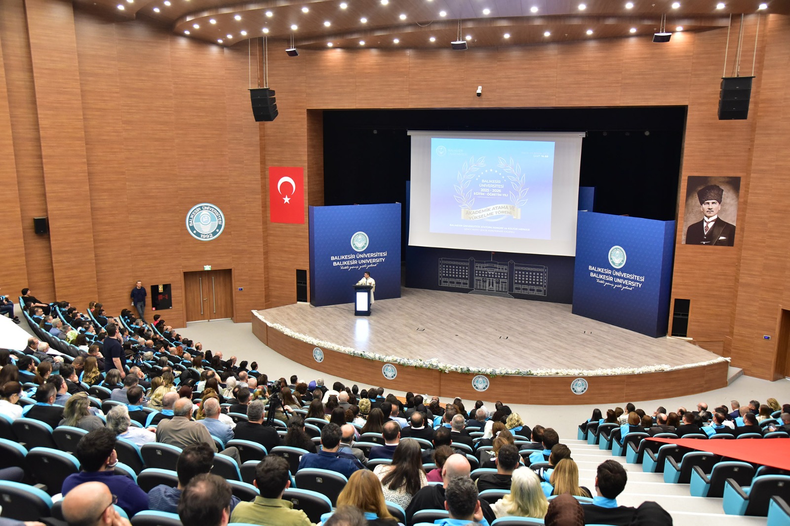 5 Akademisyenimiz Akademik Yükselme Töreninde Doktor Öğretim Üyesi Olarak Plaket Aldılar 8
