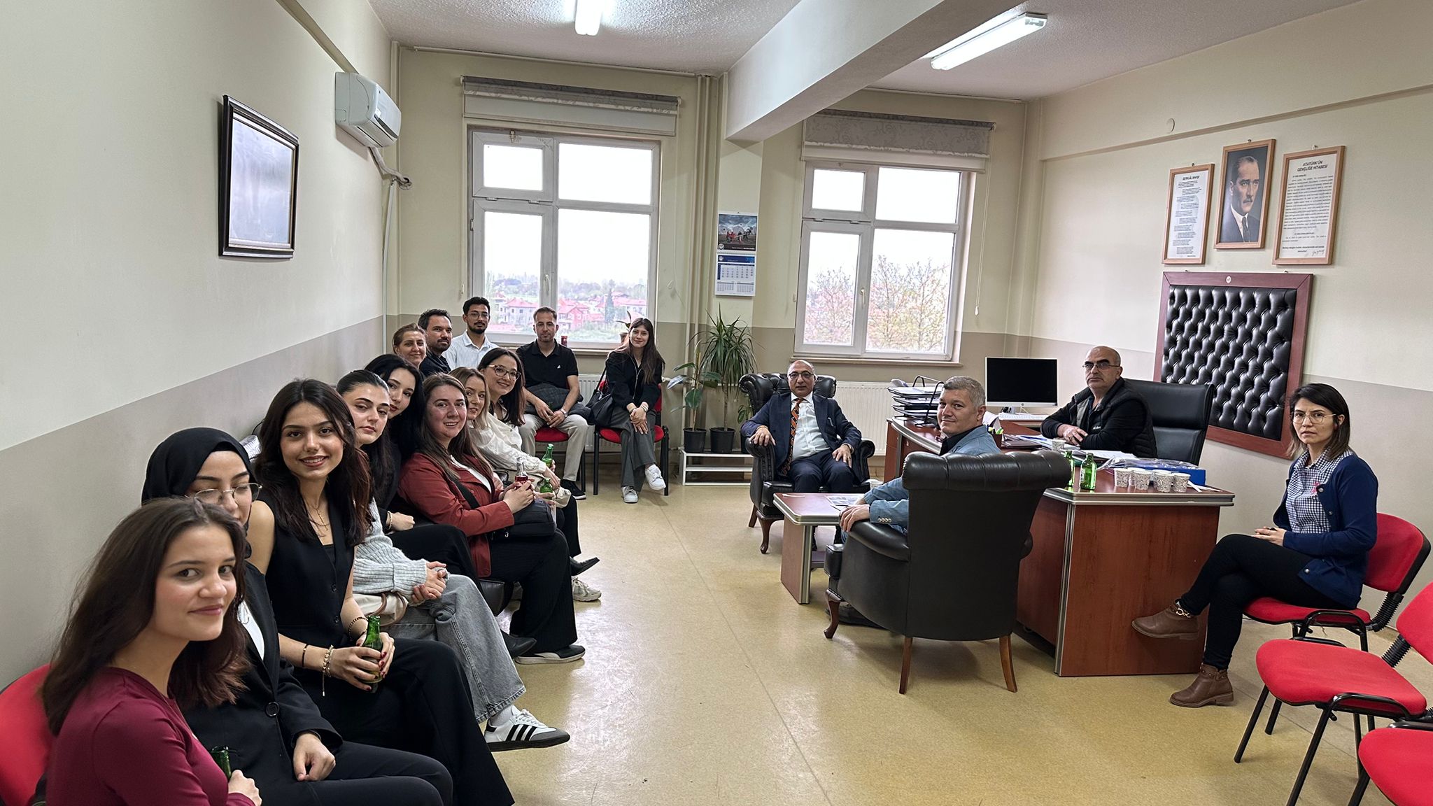 Üniversite Öğrencisi Gözüyle Üniversite Hayatı Kapsamında Bigadiç Mesleki ve Teknik Anadolu Lisesine Ziyaret 4