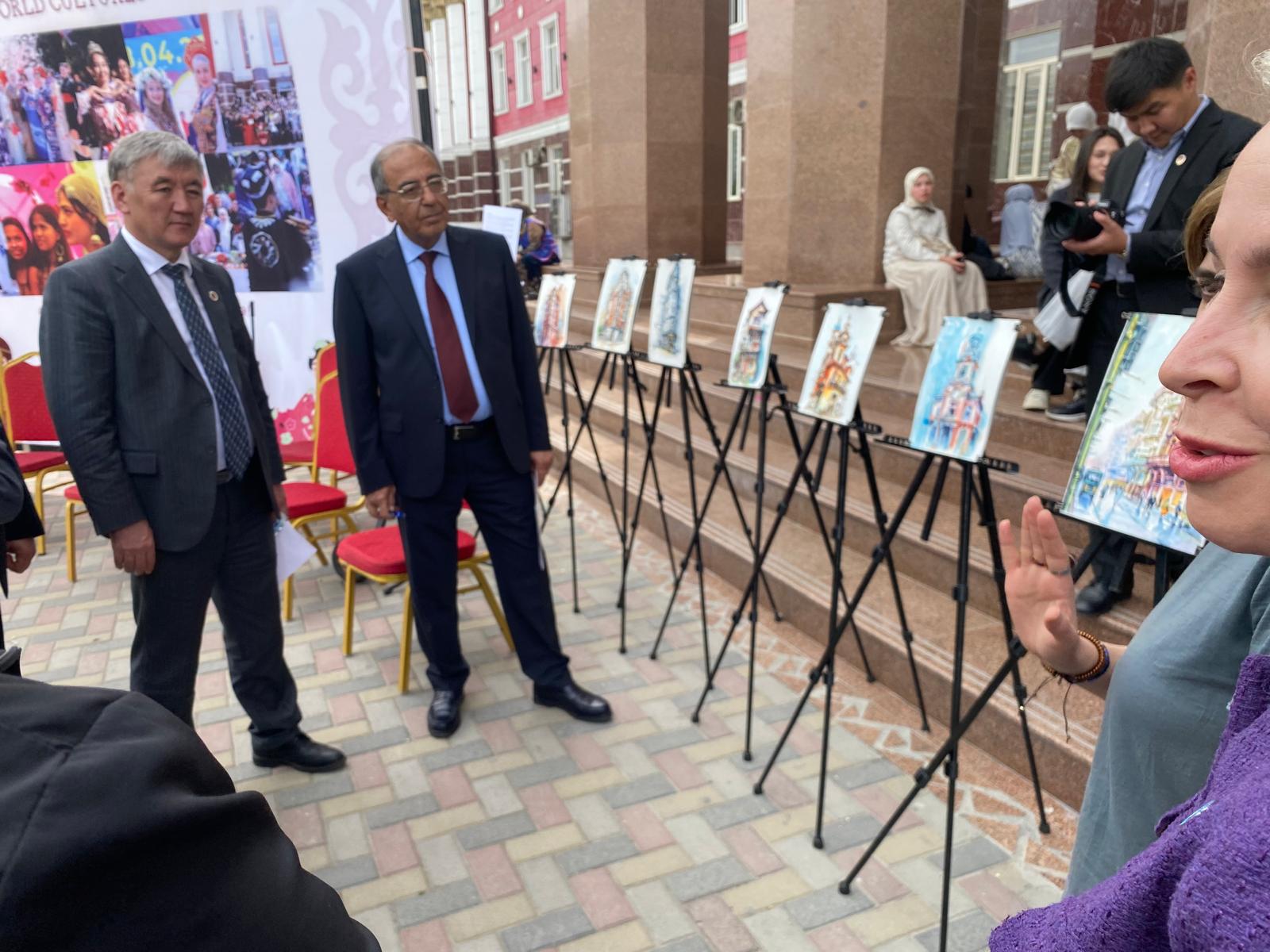 Dr. Öğr. Üyesi Esra Aydın Osh Devlet Üniversitesi'nde Kişisel Suluboya Sergisi Gerçekleştirdi. 5