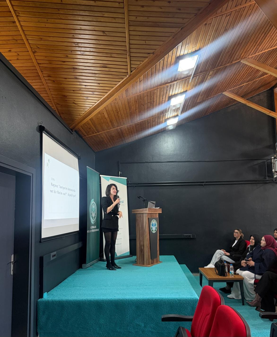 Altınoluk MYO Kimya Haftası Kapsamında Kariyer Semineri 5