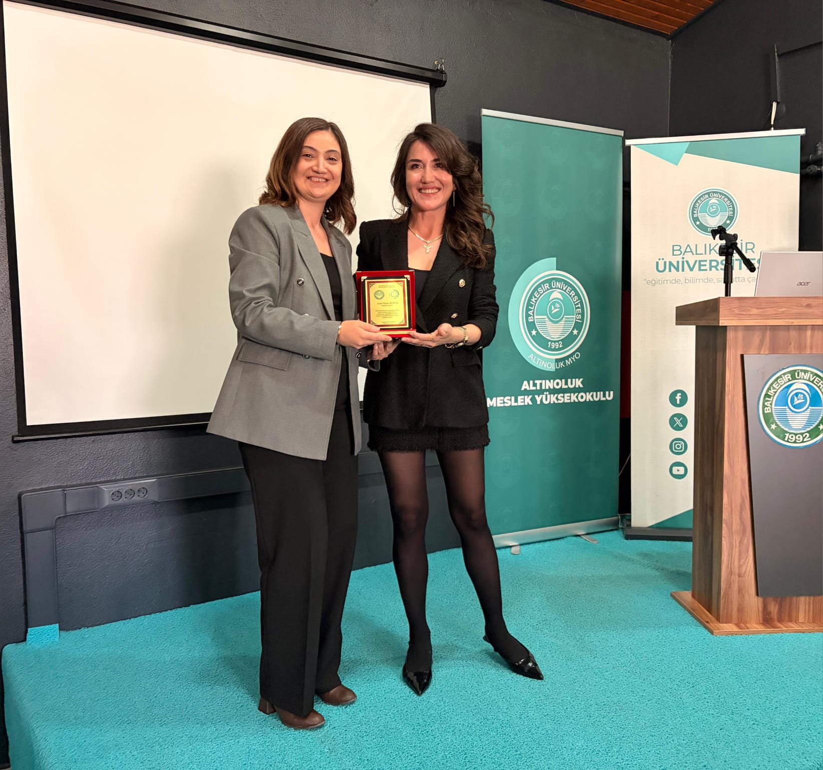 Altınoluk MYO Kimya Haftası Kapsamında Kariyer Semineri