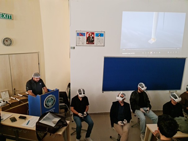 Geleceğin Eğitim Teknolojileri Kampüse Taşındı: XR Deneyimi Öğrencilerle Buluştu 2