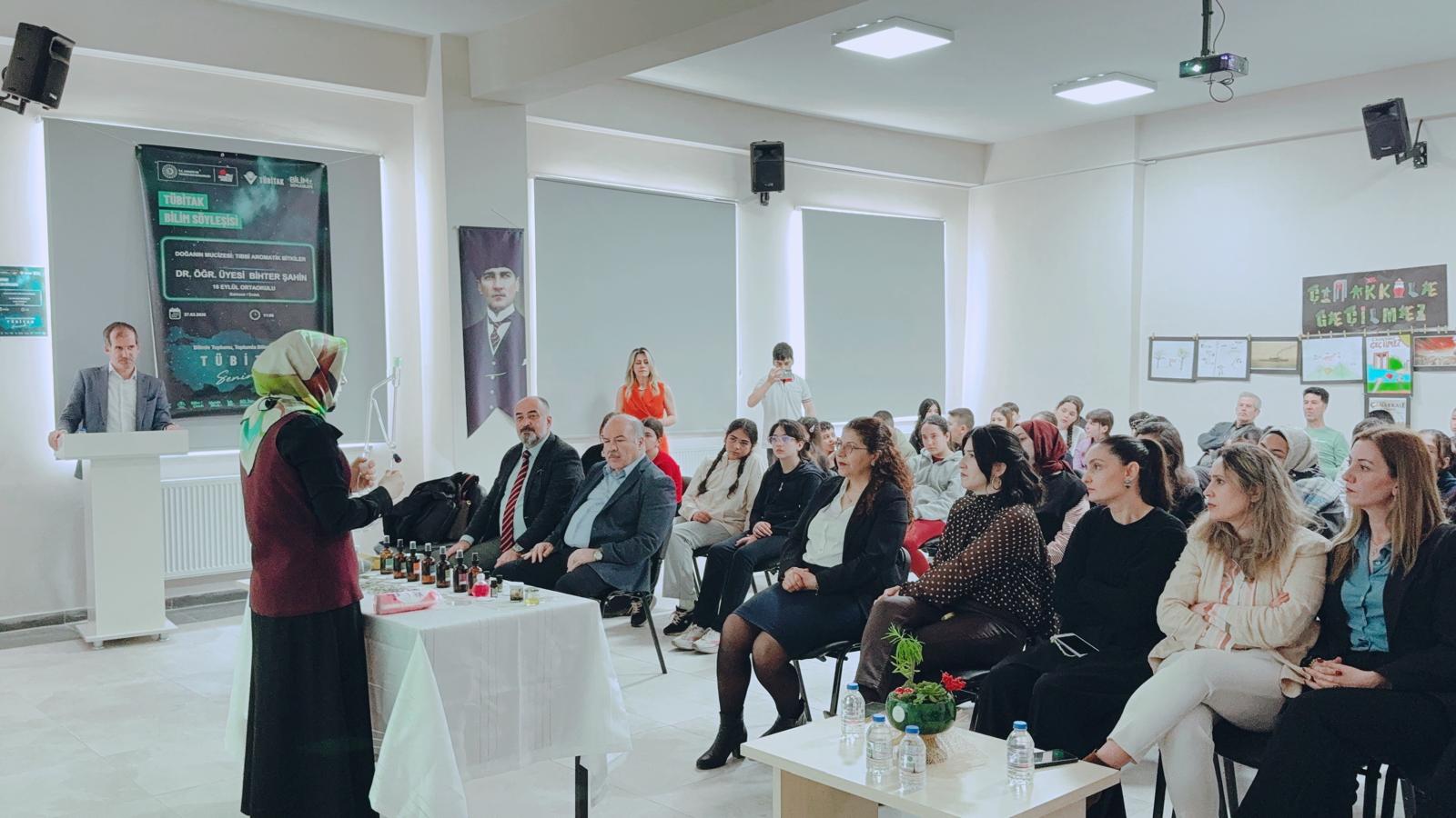 BAÜN Akademisyenleri TÜBİTAK Bilim Söyleşileri ile Öğrencilerle Buluşuyor 2