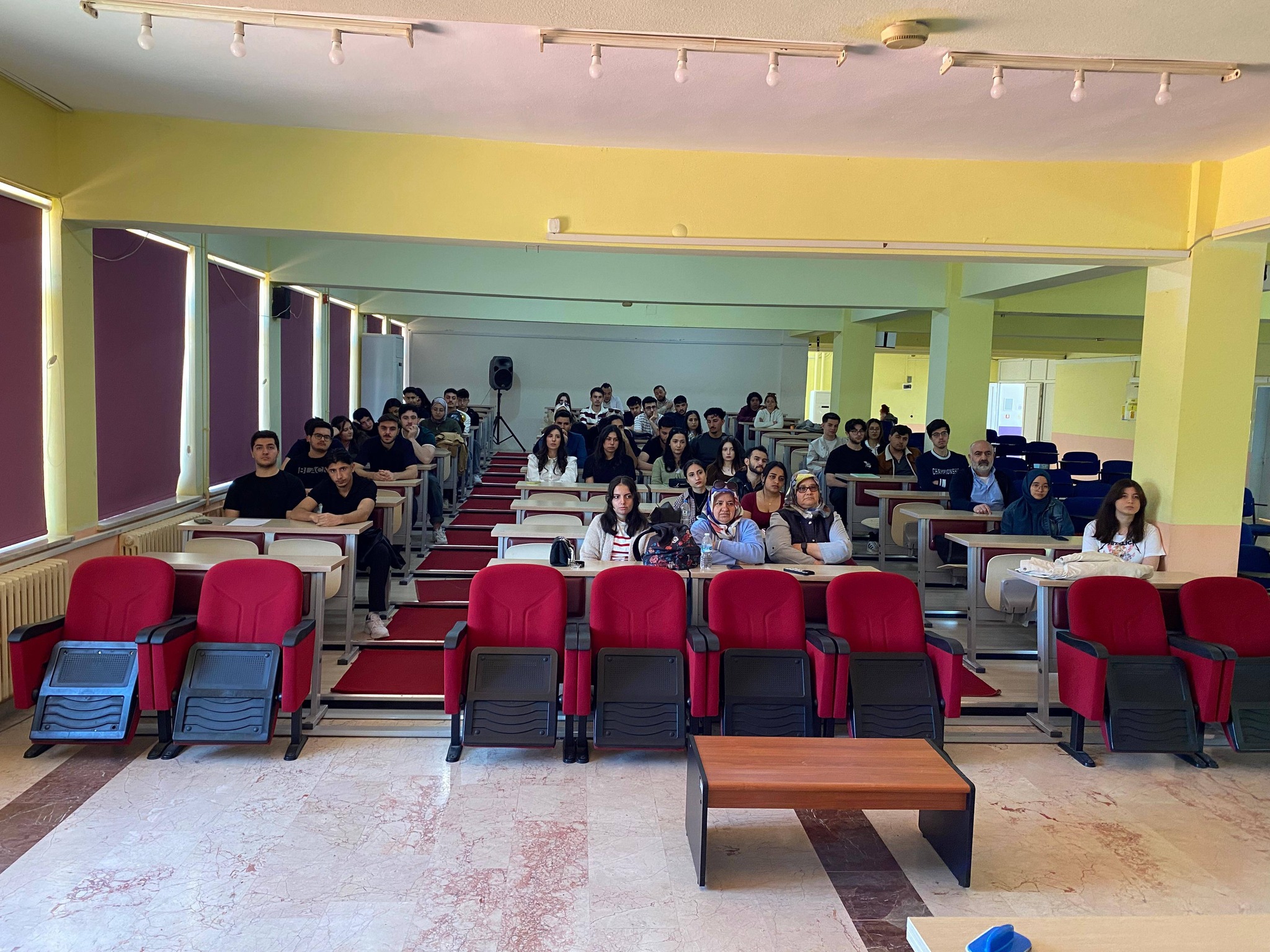 Director-Student Meeting Held at Edremit Vocational School 2