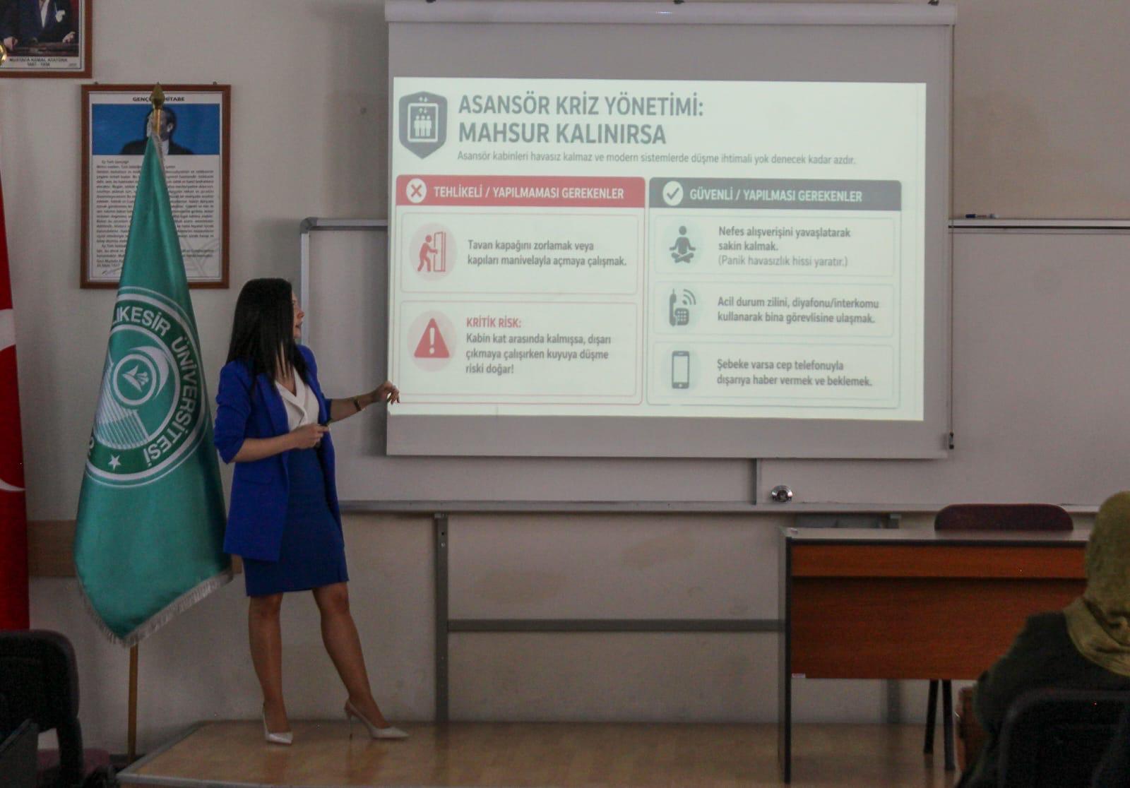 60+ Tazelenme Üniversitesi'nde"Gündelik Hayatta Güvenli Yaşam" Semineri Düzenlendi 9