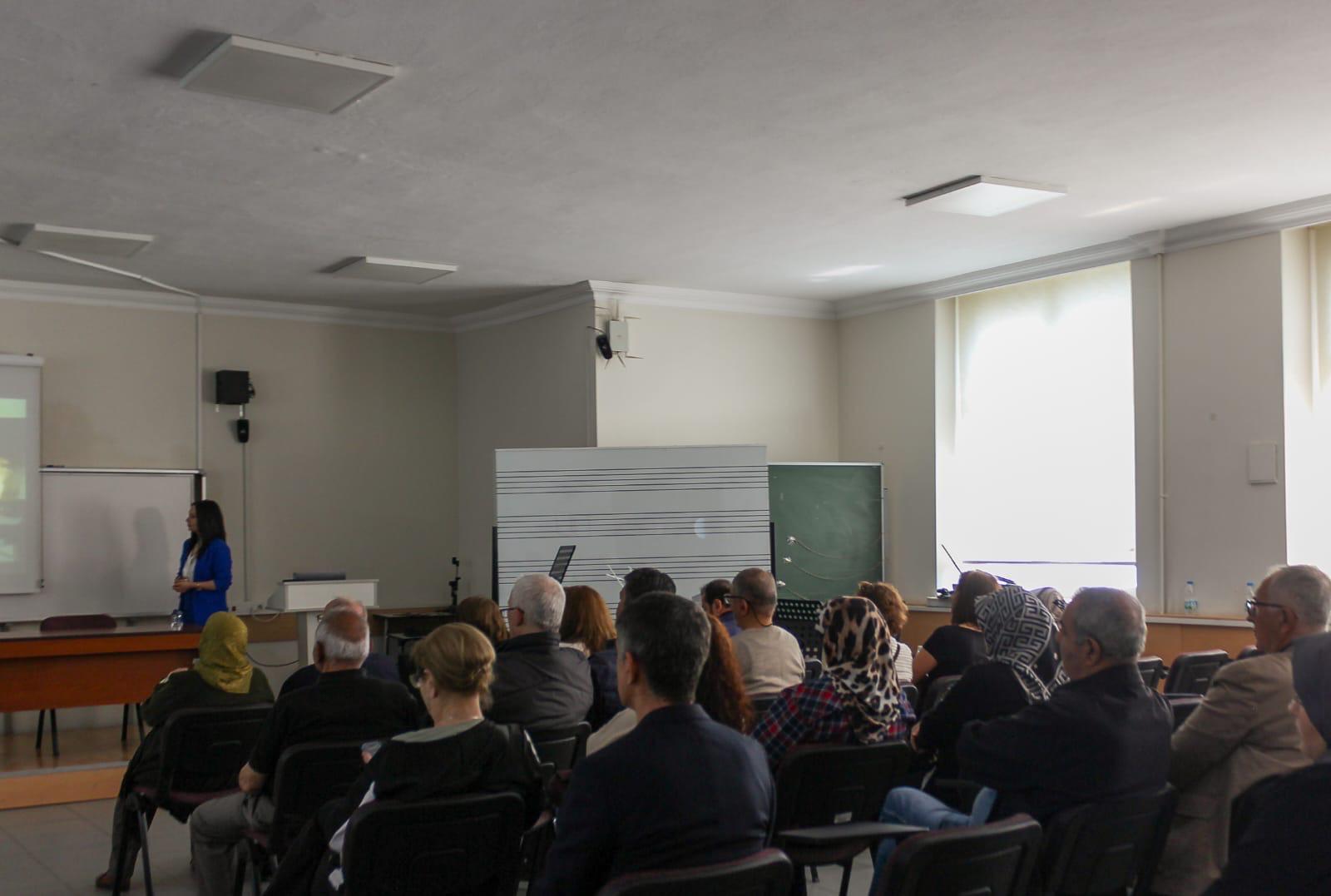 60+ Tazelenme Üniversitesi'nde"Gündelik Hayatta Güvenli Yaşam" Semineri Düzenlendi 5