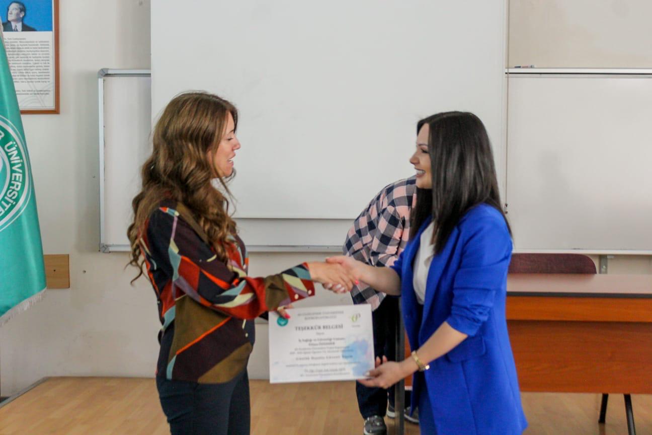 60+ Tazelenme Üniversitesi'nde"Gündelik Hayatta Güvenli Yaşam" Semineri Düzenlendi 4