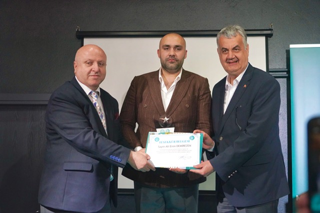 Şampiyon Milli Boksör Ali Eren Demirezen, Altınoluk MYO Öğrencileriyle Buluştu 4