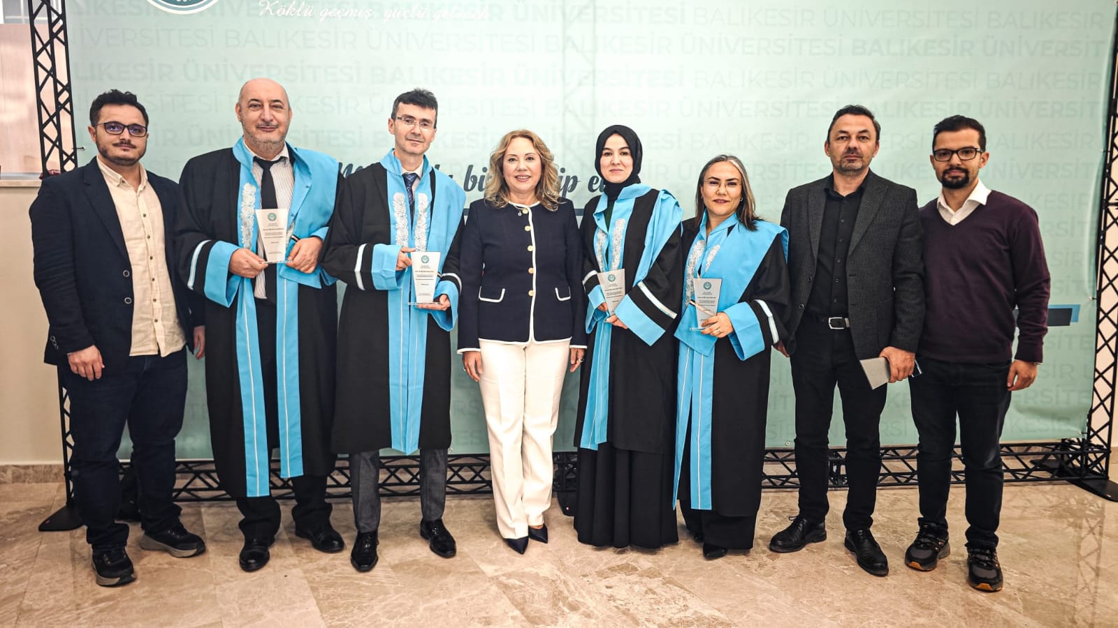 5 Akademisyenimiz Akademik Yükselme Töreninde Doktor Öğretim Üyesi Olarak Plaket Aldılar