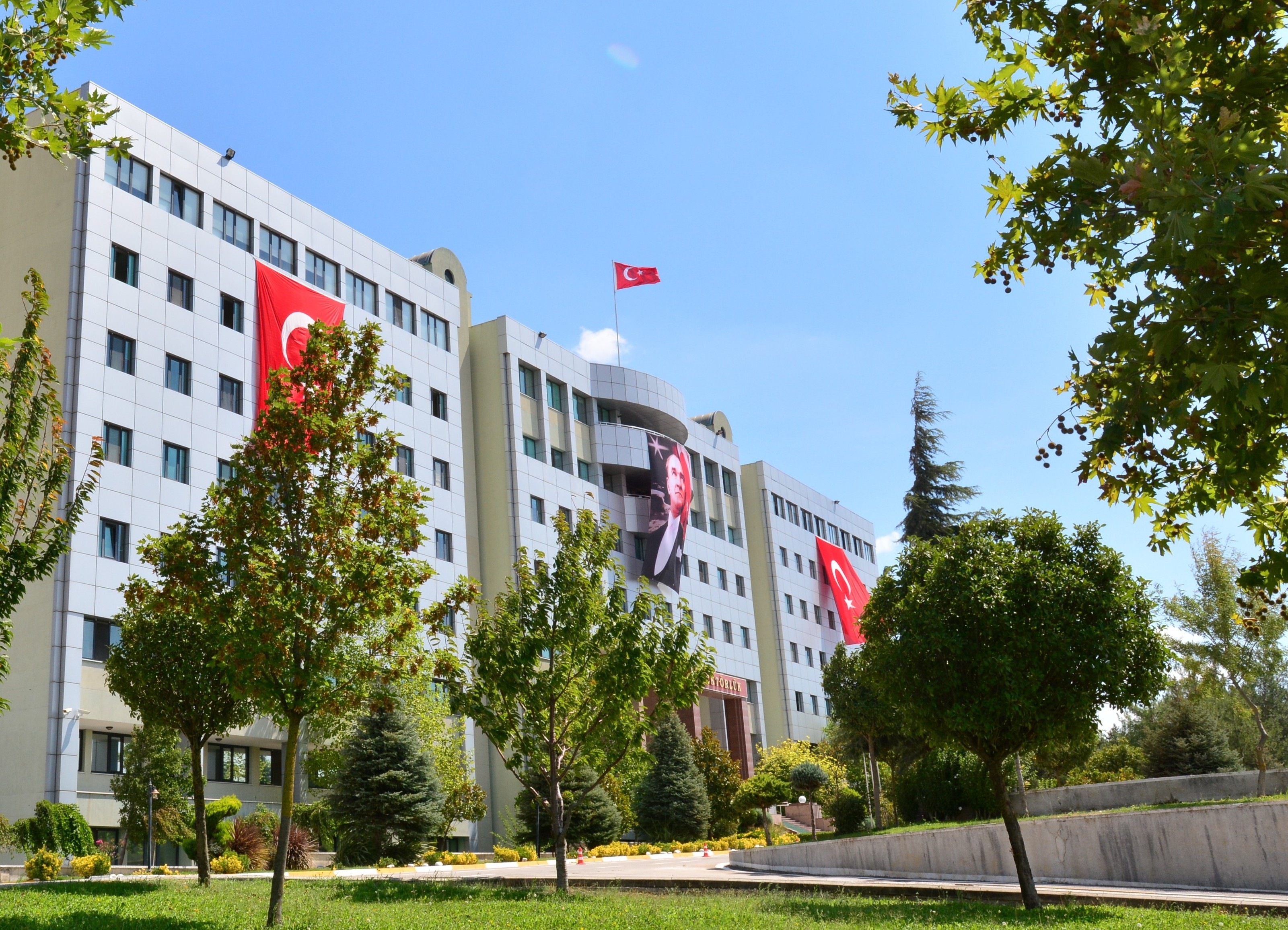 İdare Hukukunun Uluslararası Uzmanları Özbekistan Rönesans Üniversitesinde Buluşuyor: BAÜN Ortaklığında Uluslararası Sempozyum  3