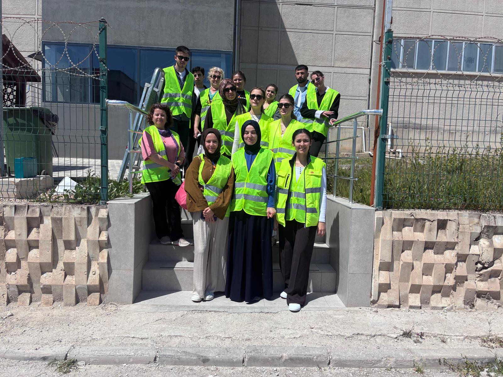 Tekstil Teknolojisi Programı, İşbir Sentetik Dokuma Fabrikaları’na Teknik Bir Gezi Düzenledi 5