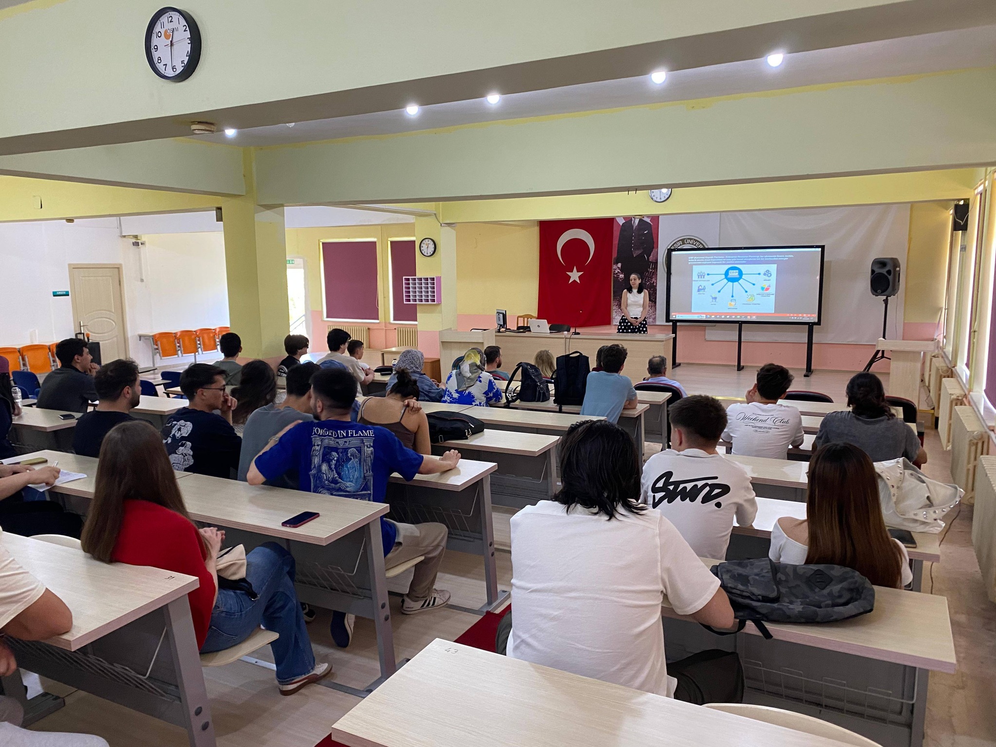 Future Software Developers Meet with the Industry at Edremit Vocational School 6
