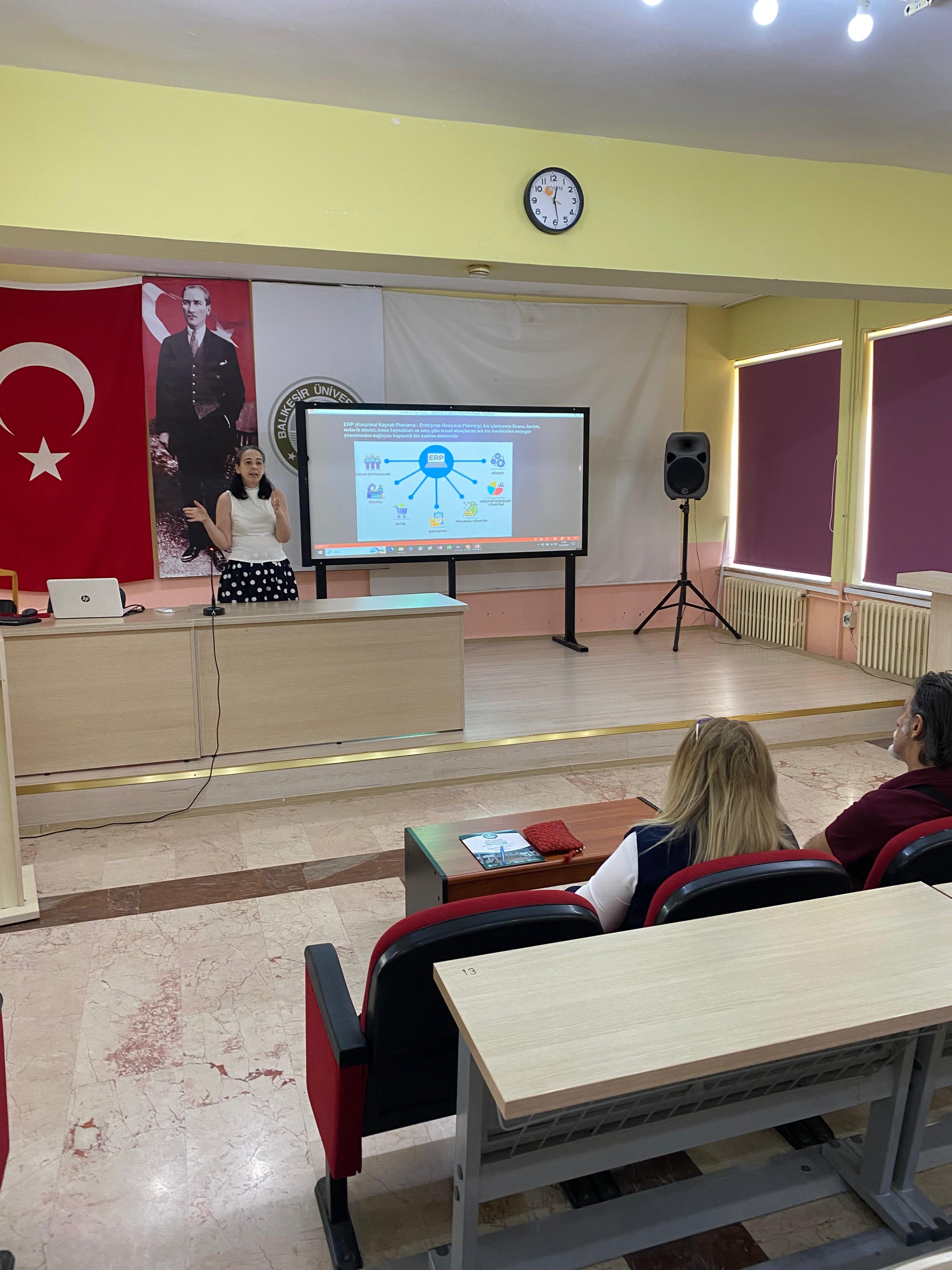Future Software Developers Meet with the Industry at Edremit Vocational School 4