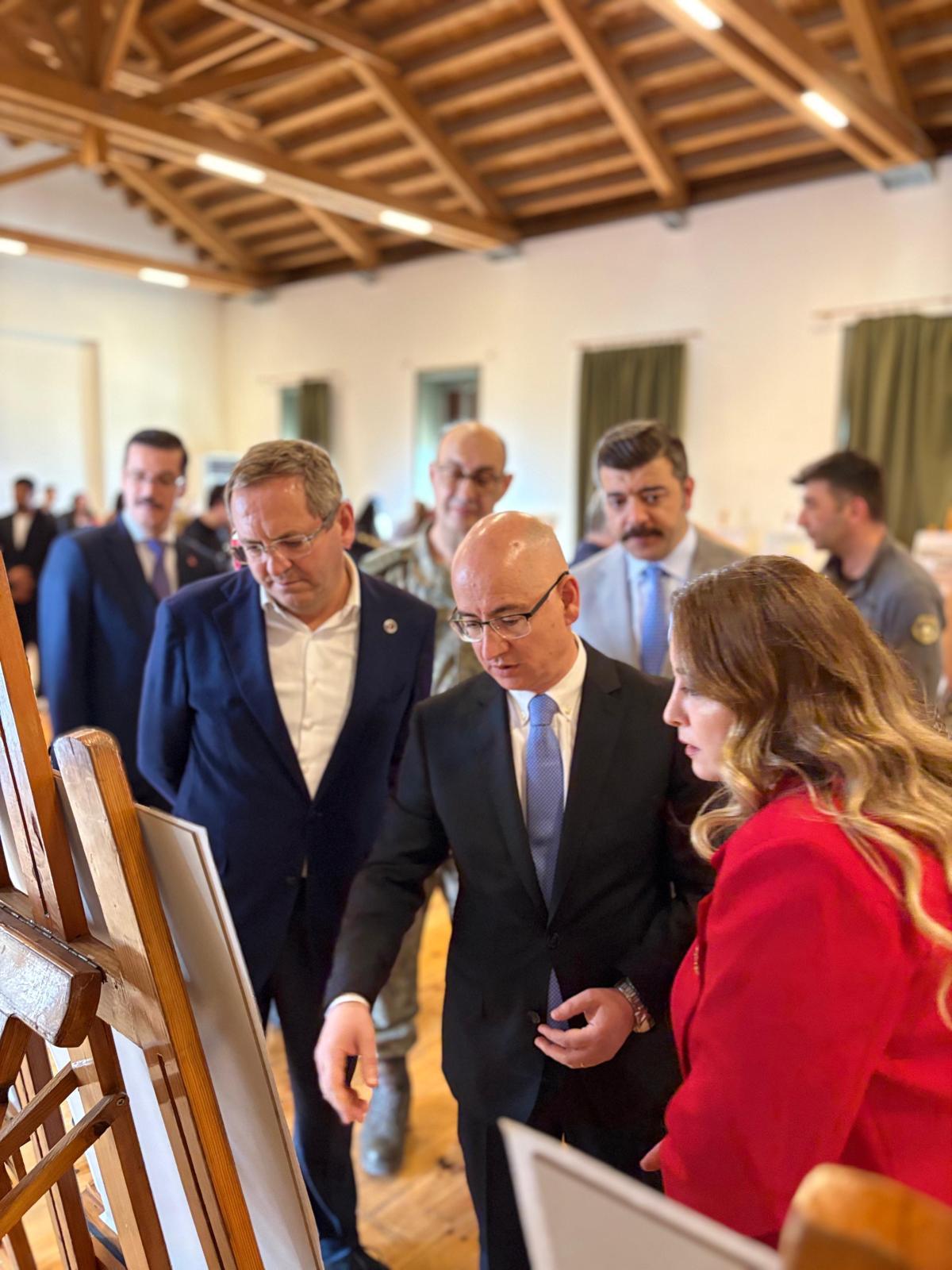 Mimarlık ve Şehir Planlama Bölümü Öğr. Gör. Gülşah Yetgin GÖZÜAÇIK ve Öğr. Gör. Gülcan KABA Koordinatörlüğünde Düzenlenen Yıl Sonu Öğrenci Sergisi 9